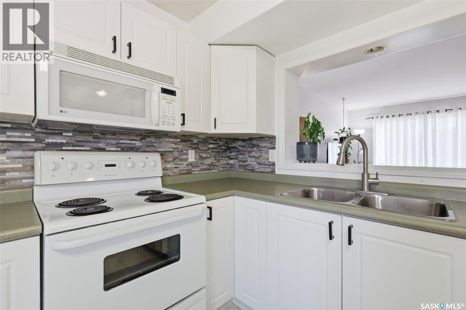 135 670 Kenderdine ROAD — photo 11
