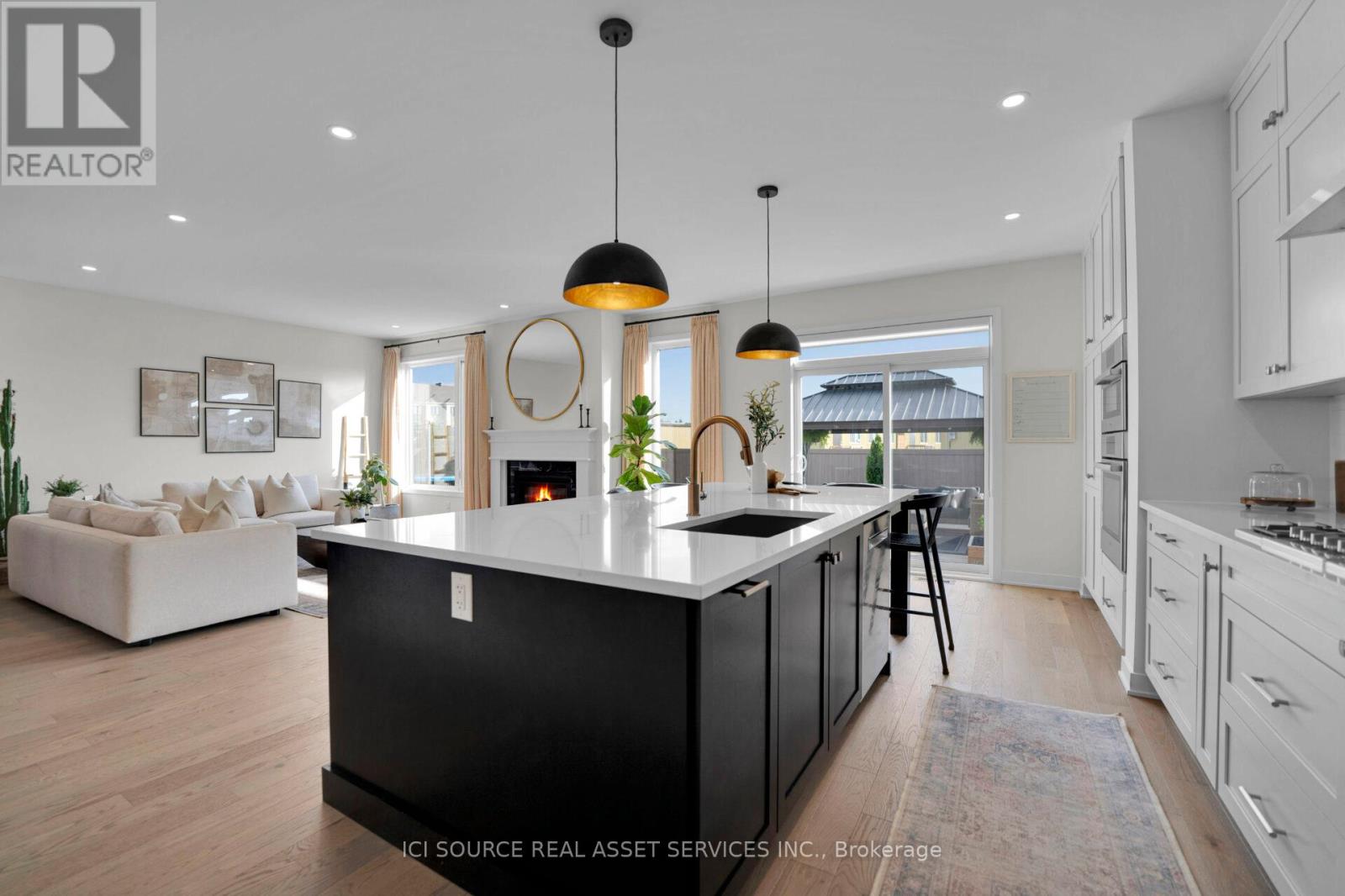 342 FINIAL WAY - 18
