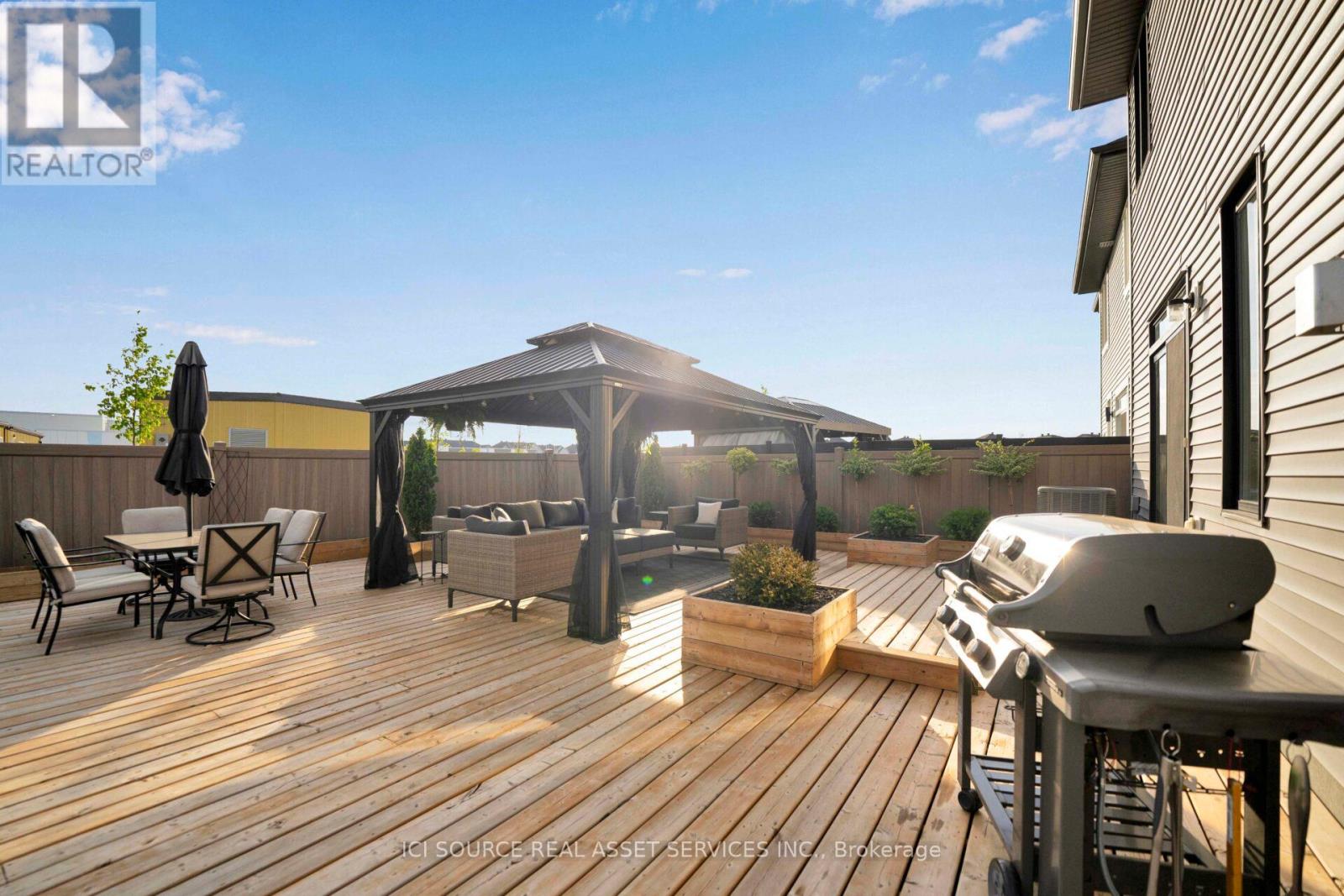 342 FINIAL WAY - 4