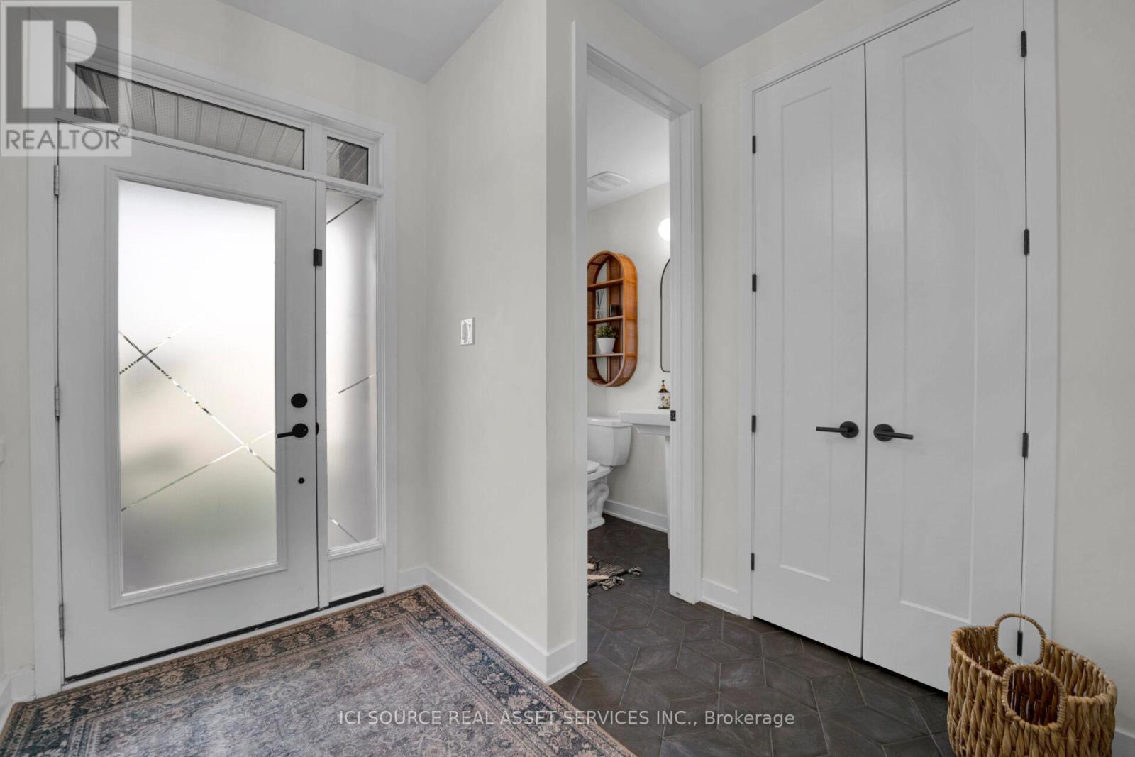 342 FINIAL WAY - 6