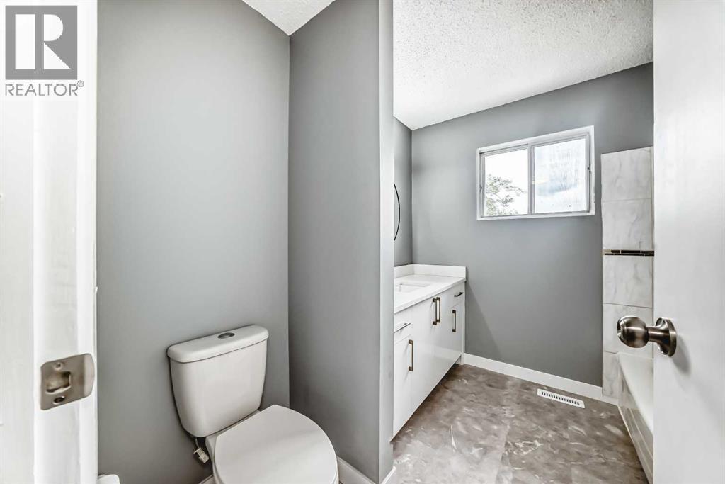 232 Marlborough Way NE — photo 9