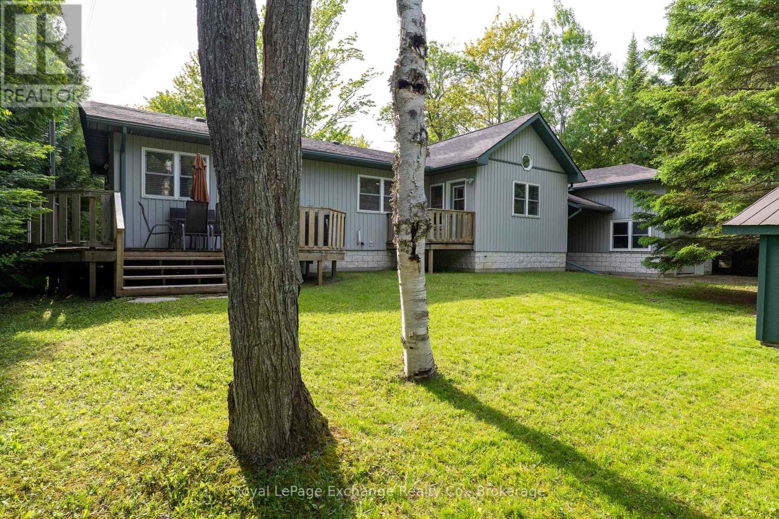 719 YORK AVENUE N - 42