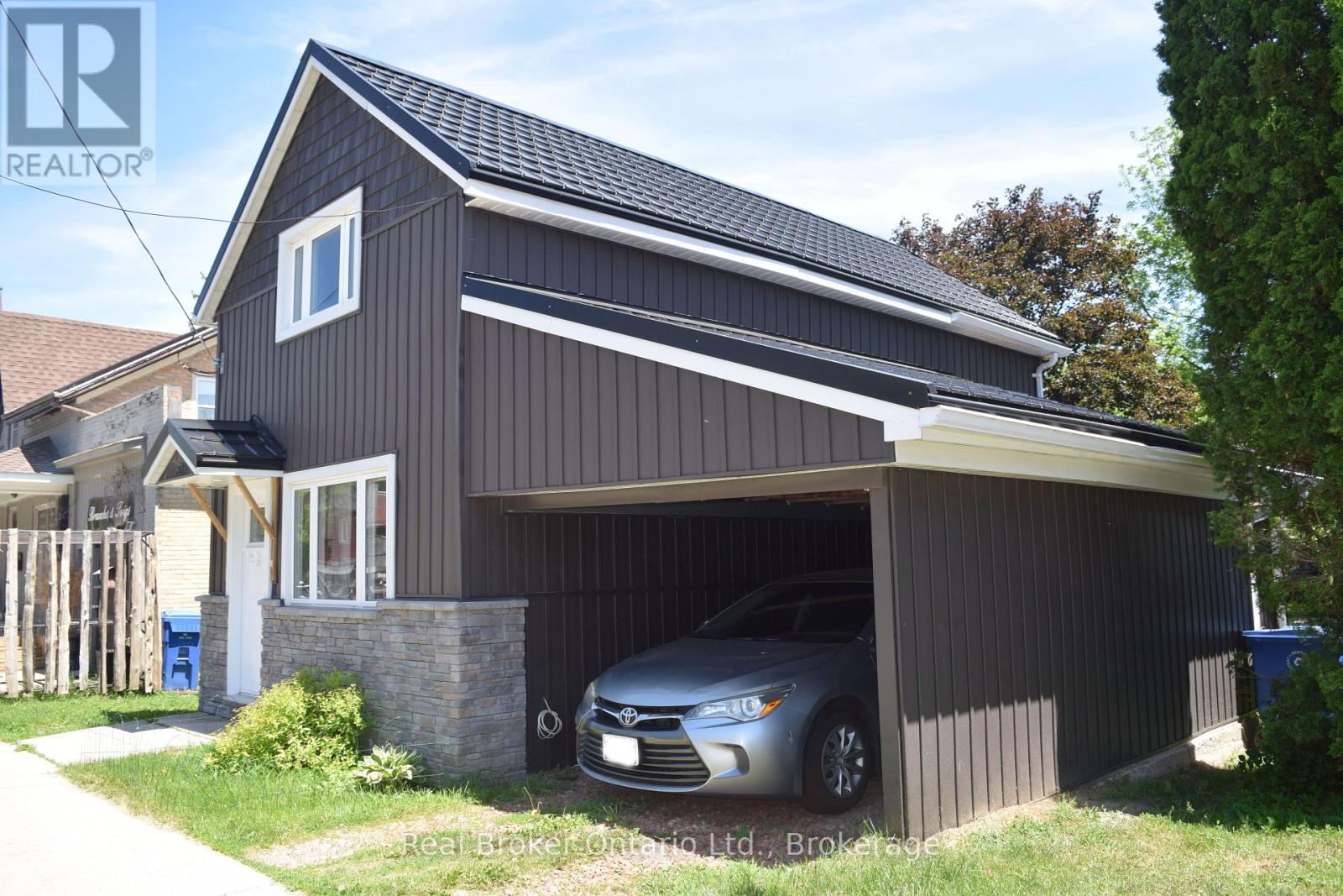 523 MILL STREET - 26
