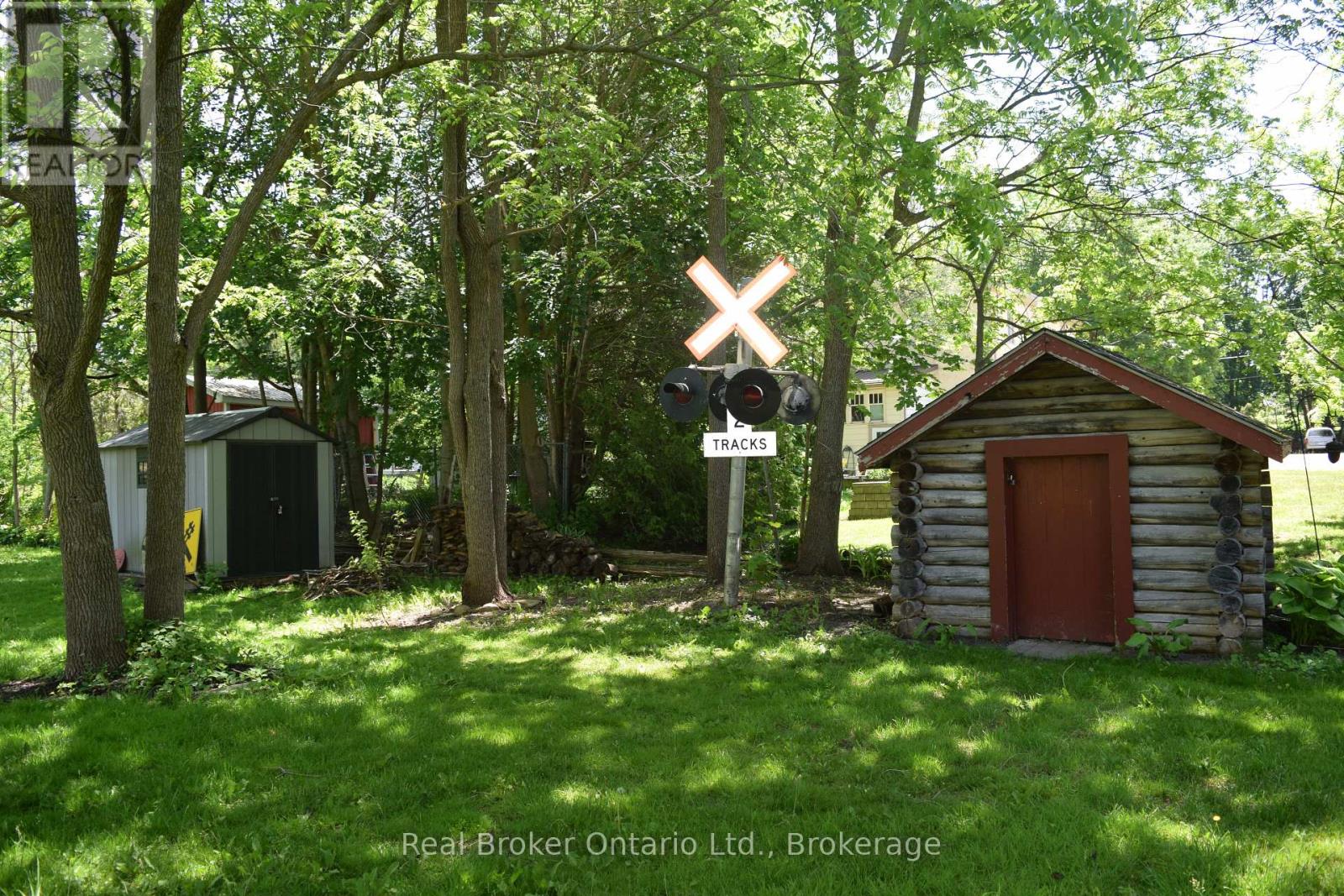 523 MILL STREET - 29