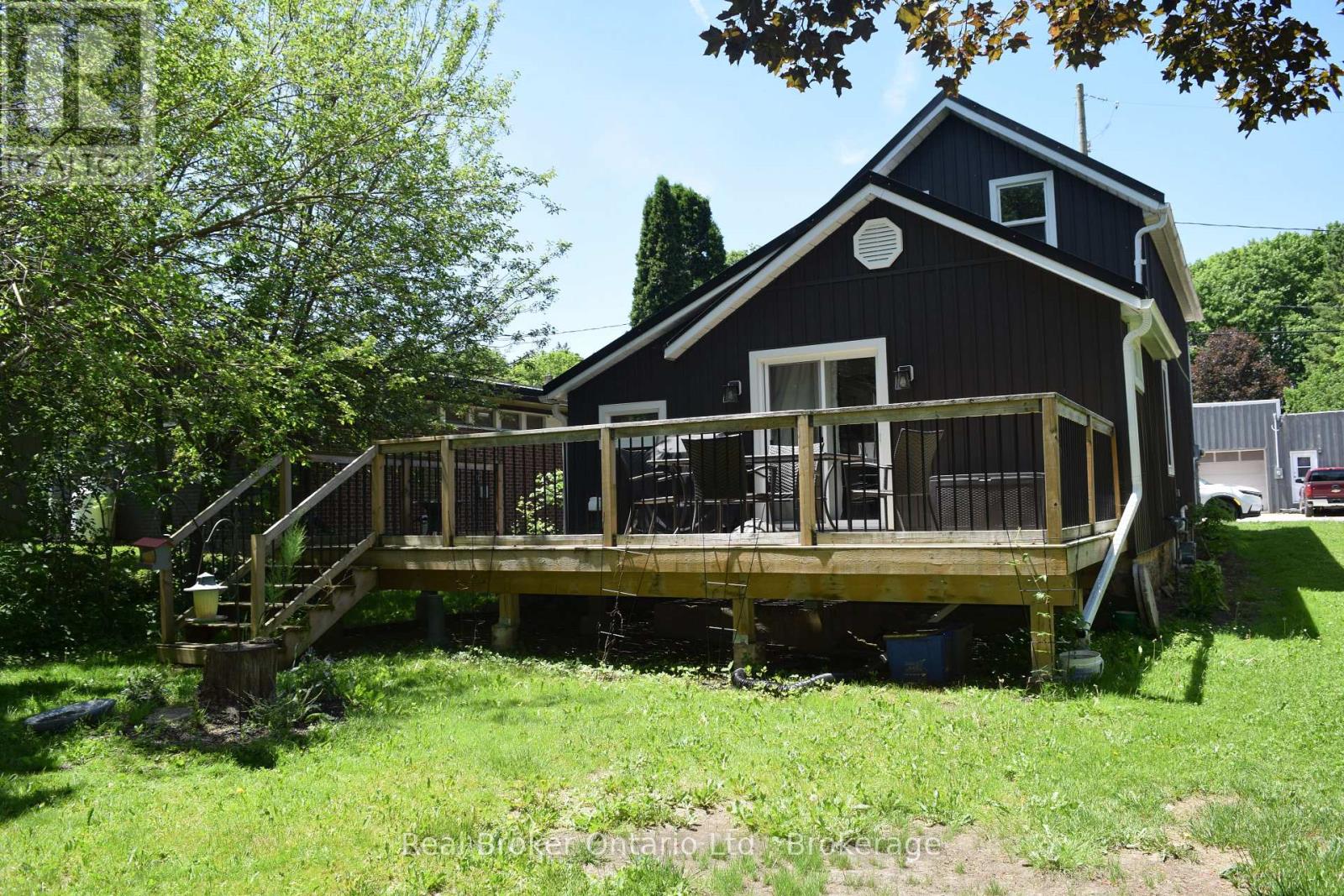 523 MILL STREET - 37
