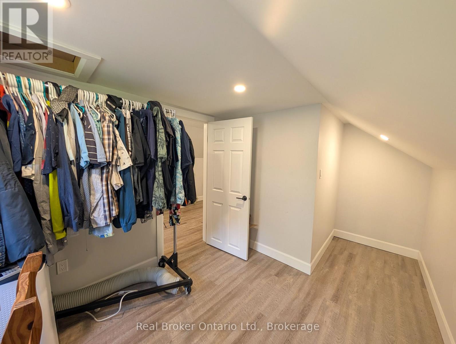 523 MILL STREET - 47