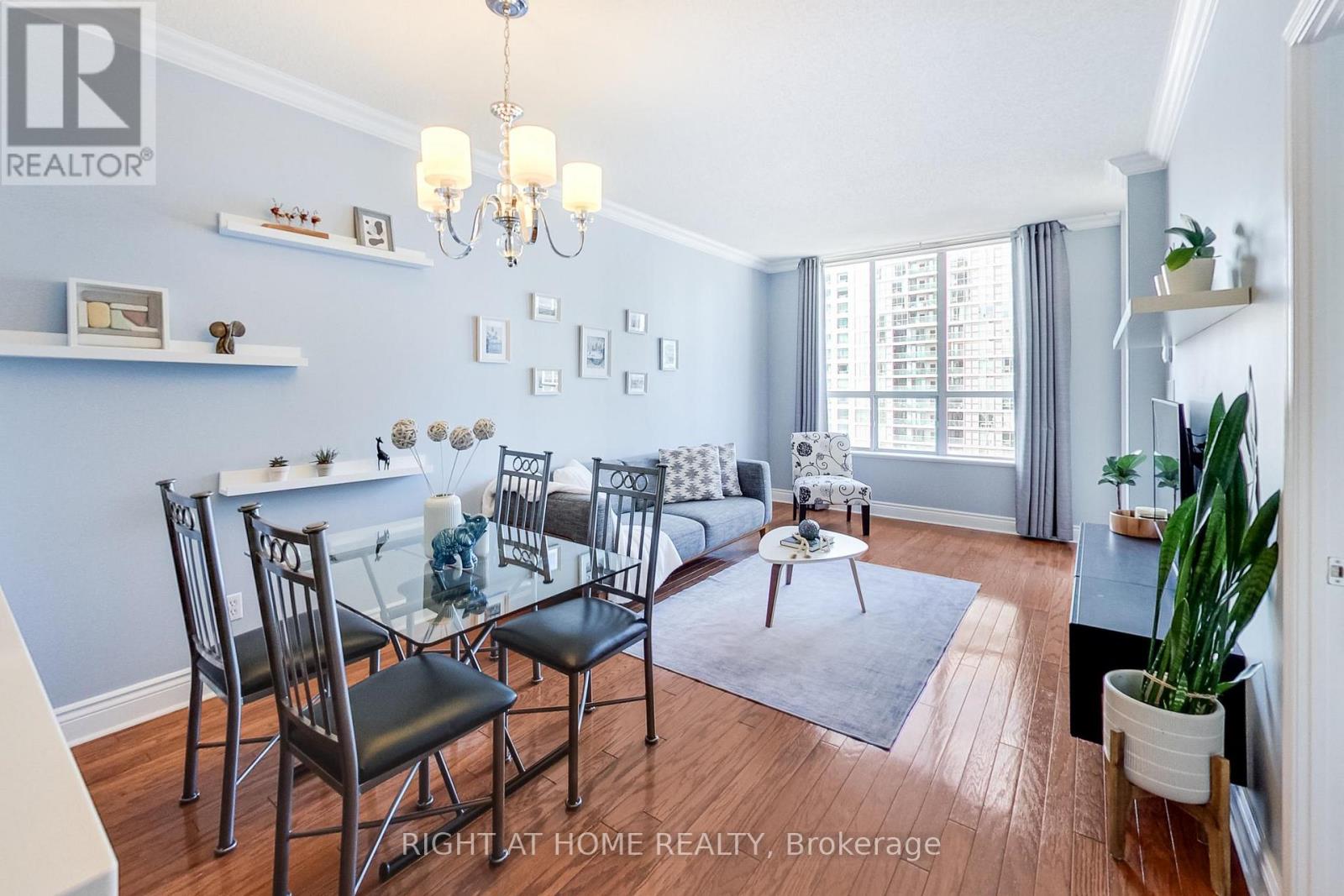 #PH6 55 HARRISON GARDEN BOULEVARD - 6