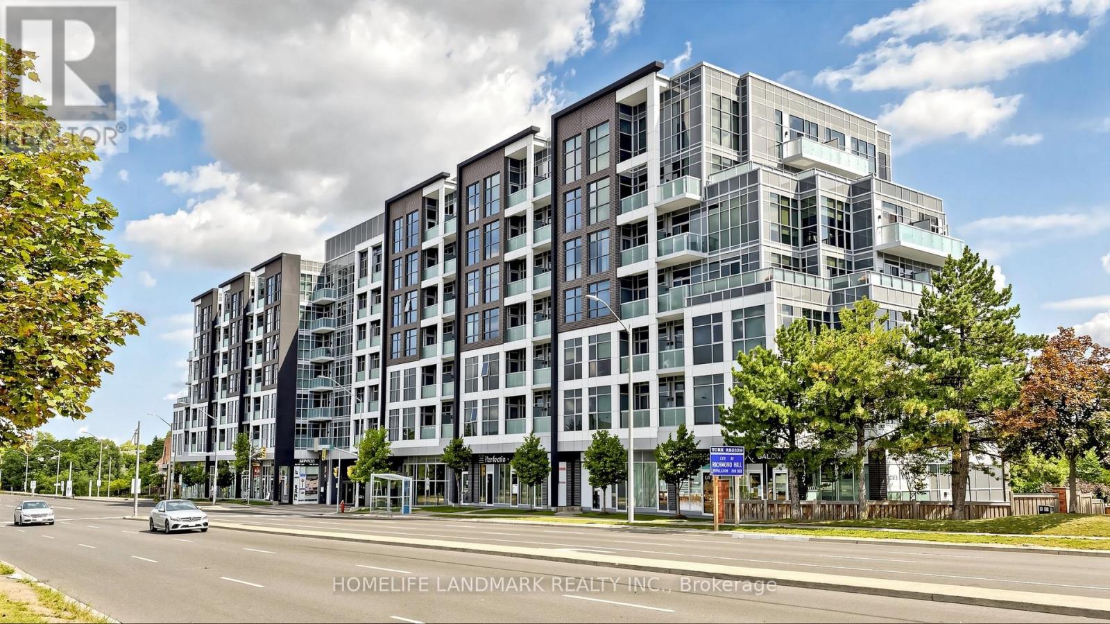 Listing photo of 701 - 8763 BAYVIEW AVENUE