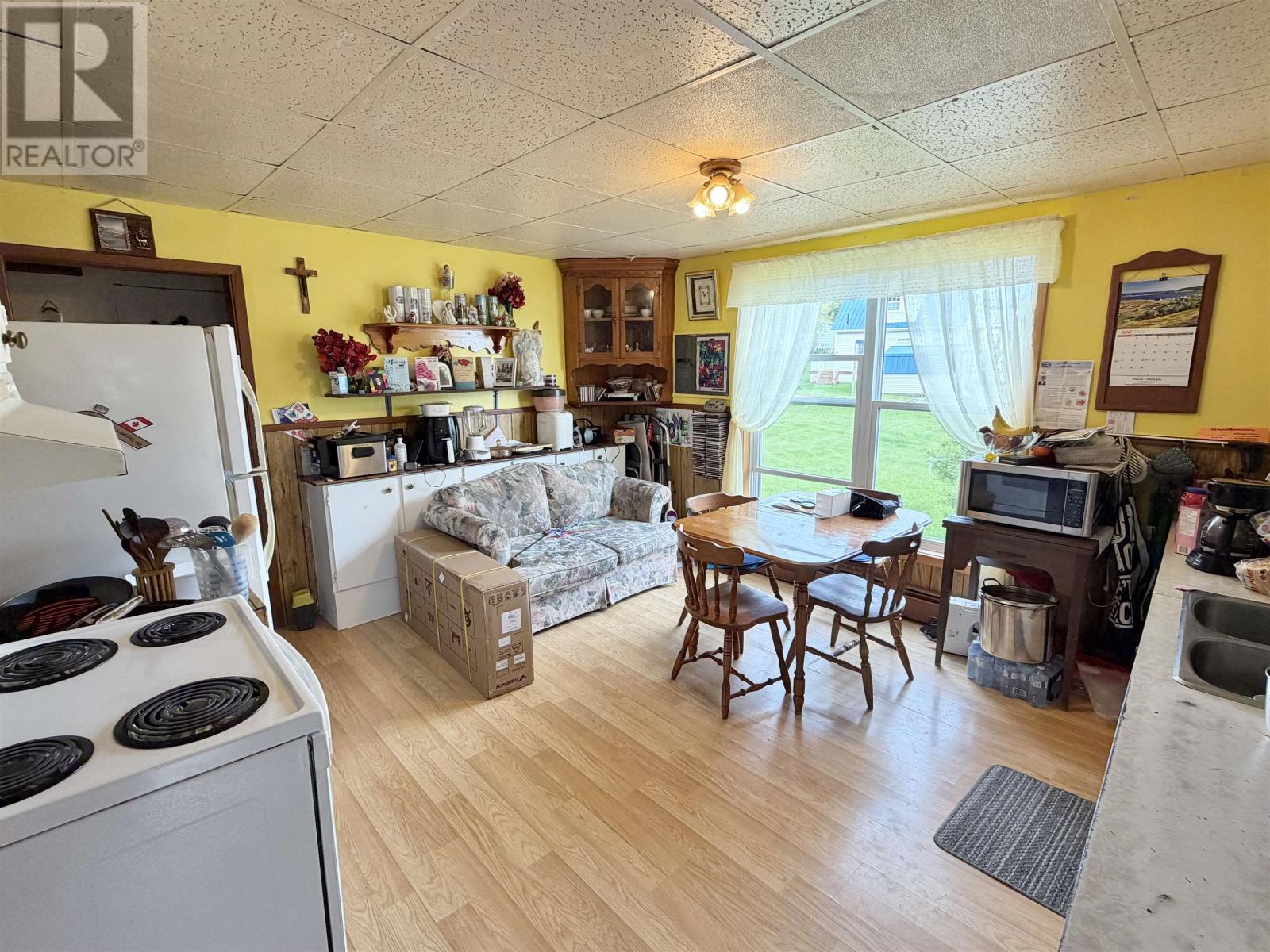 44 Riverside Drive - 12