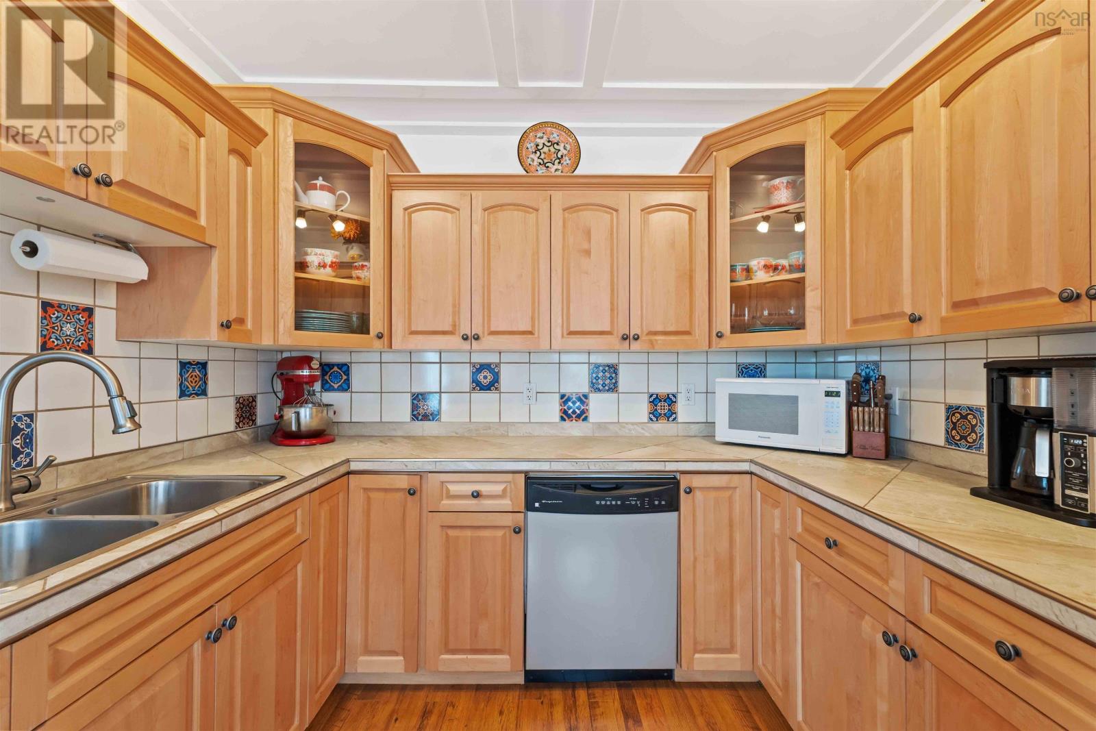 5438 Granville Road - 23