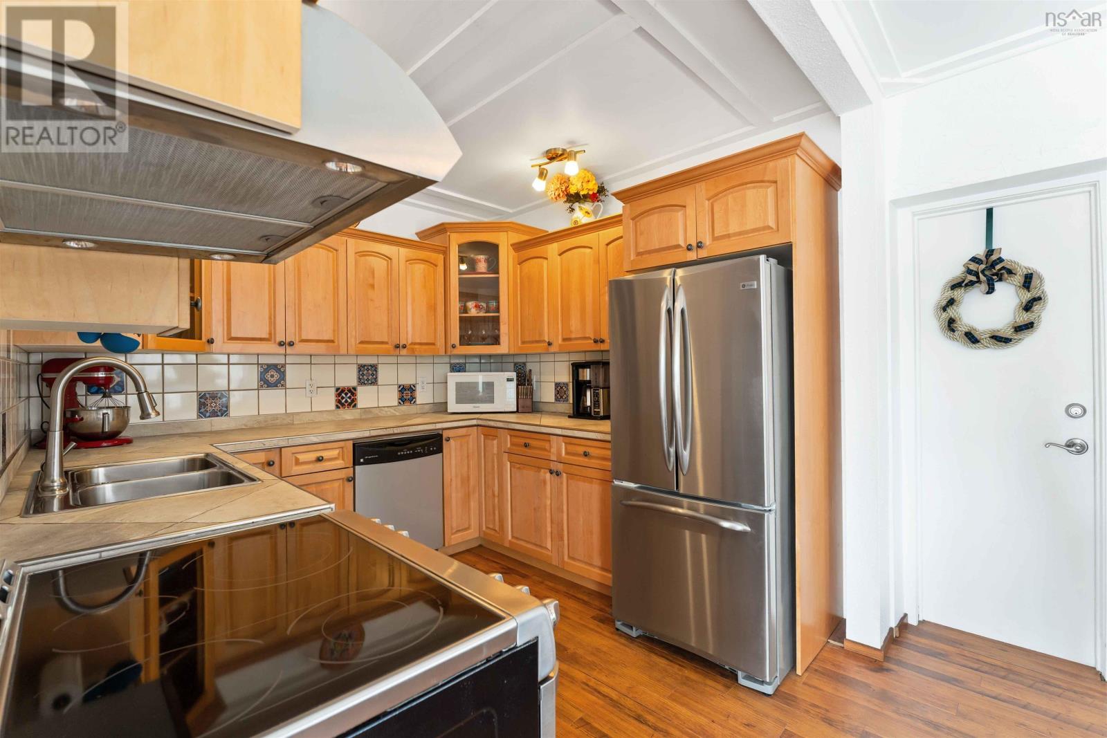5438 Granville Road - 24
