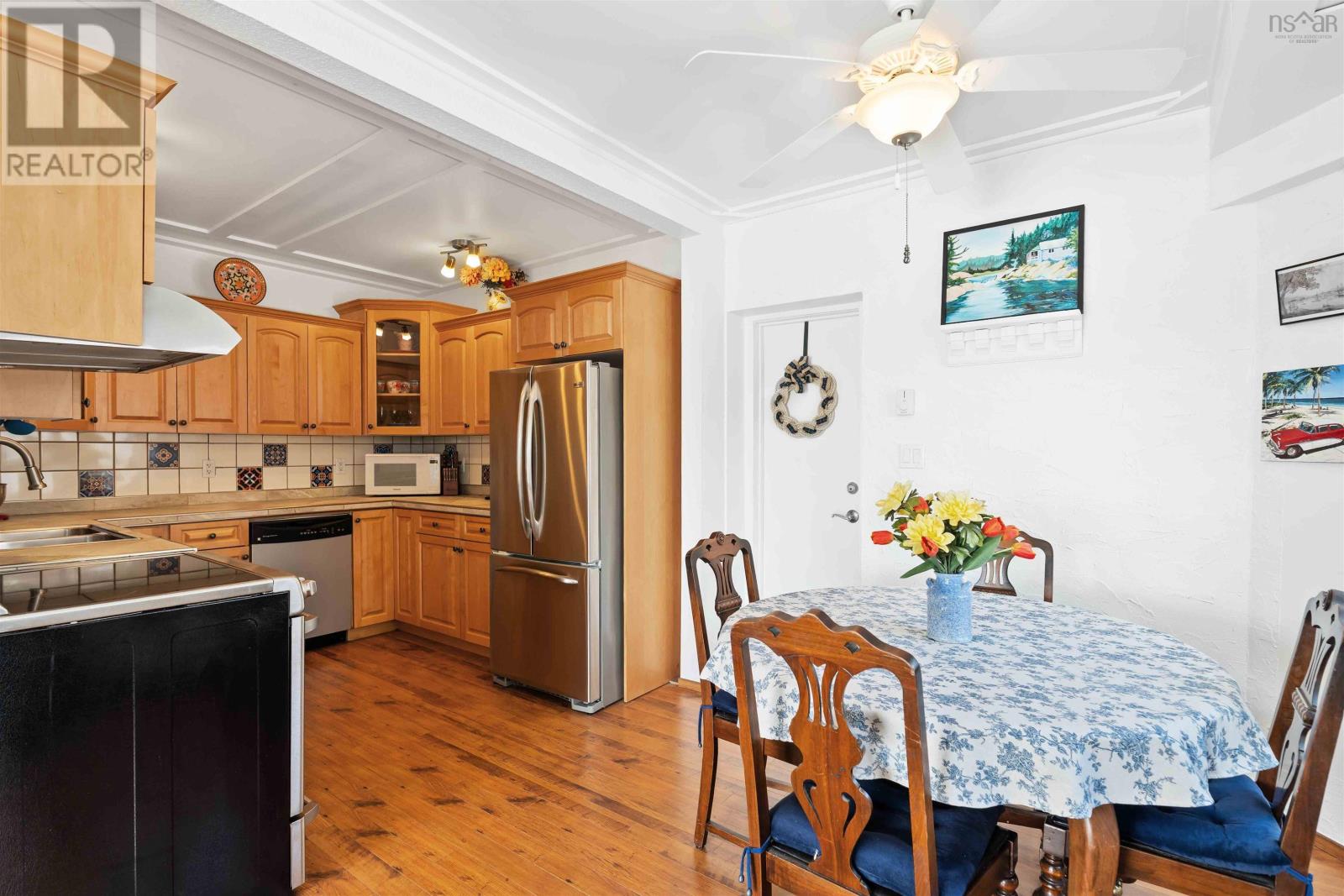 5438 Granville Road - 25