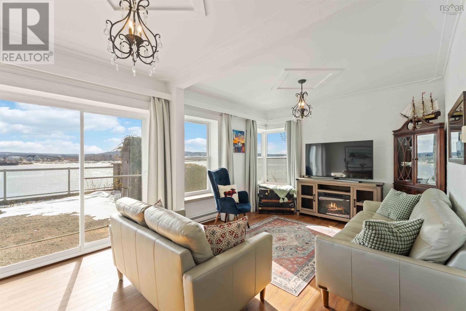 5438 Granville Road - 30