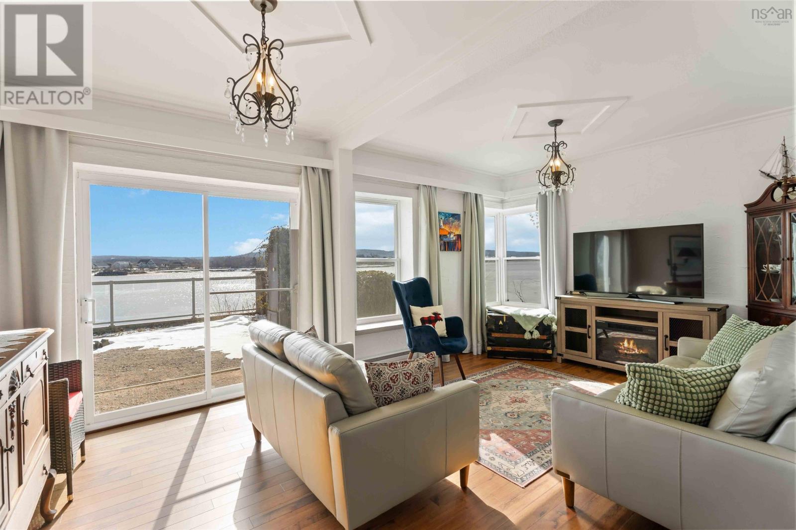5438 Granville Road - 32