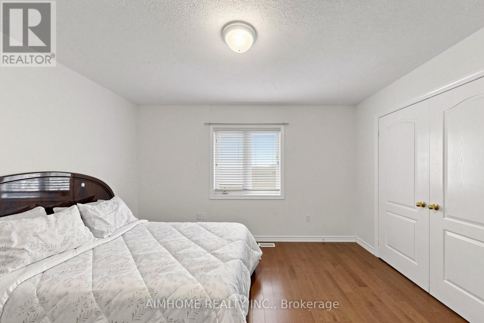 6 VALERIAN STREET - 23