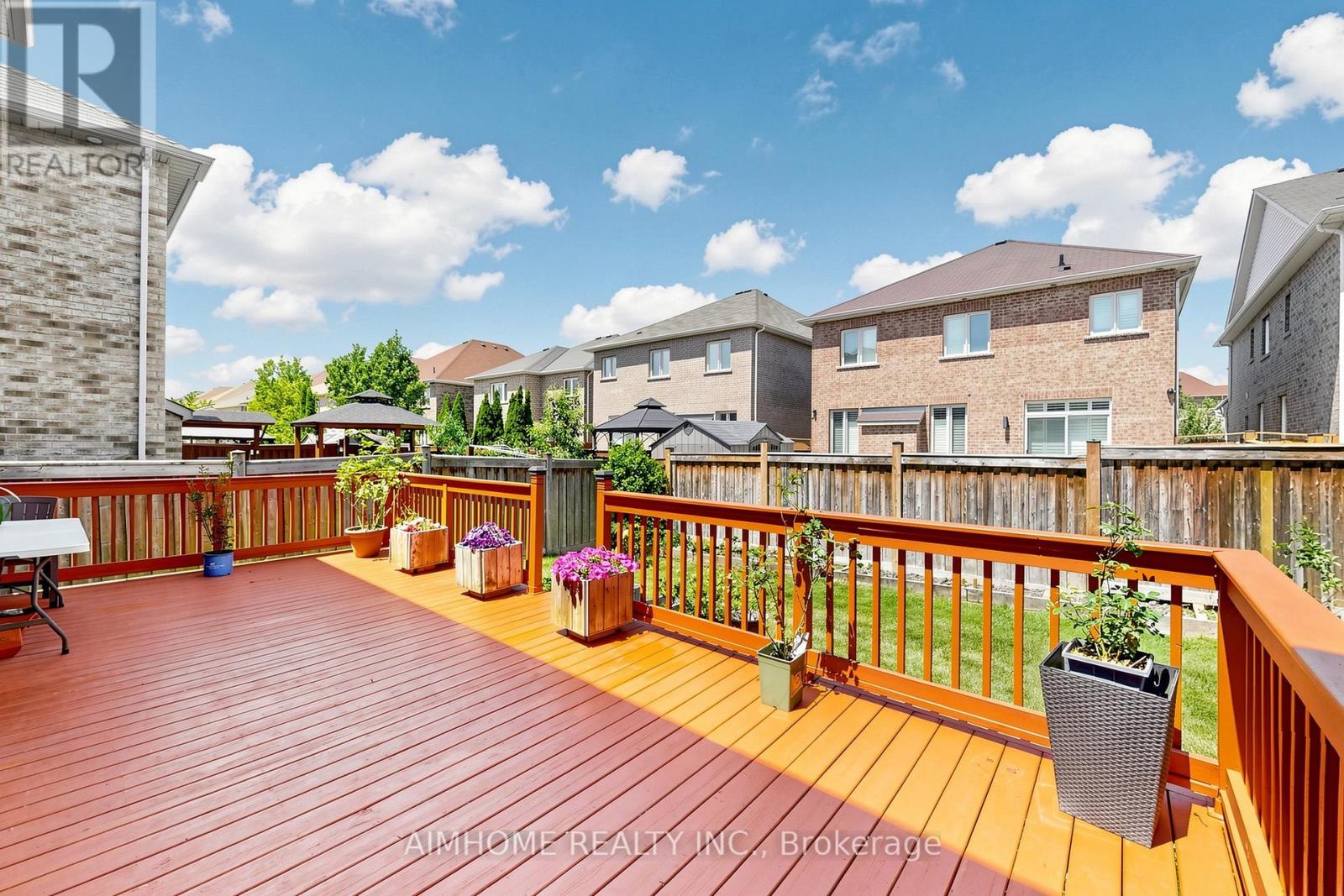 6 VALERIAN STREET - 31