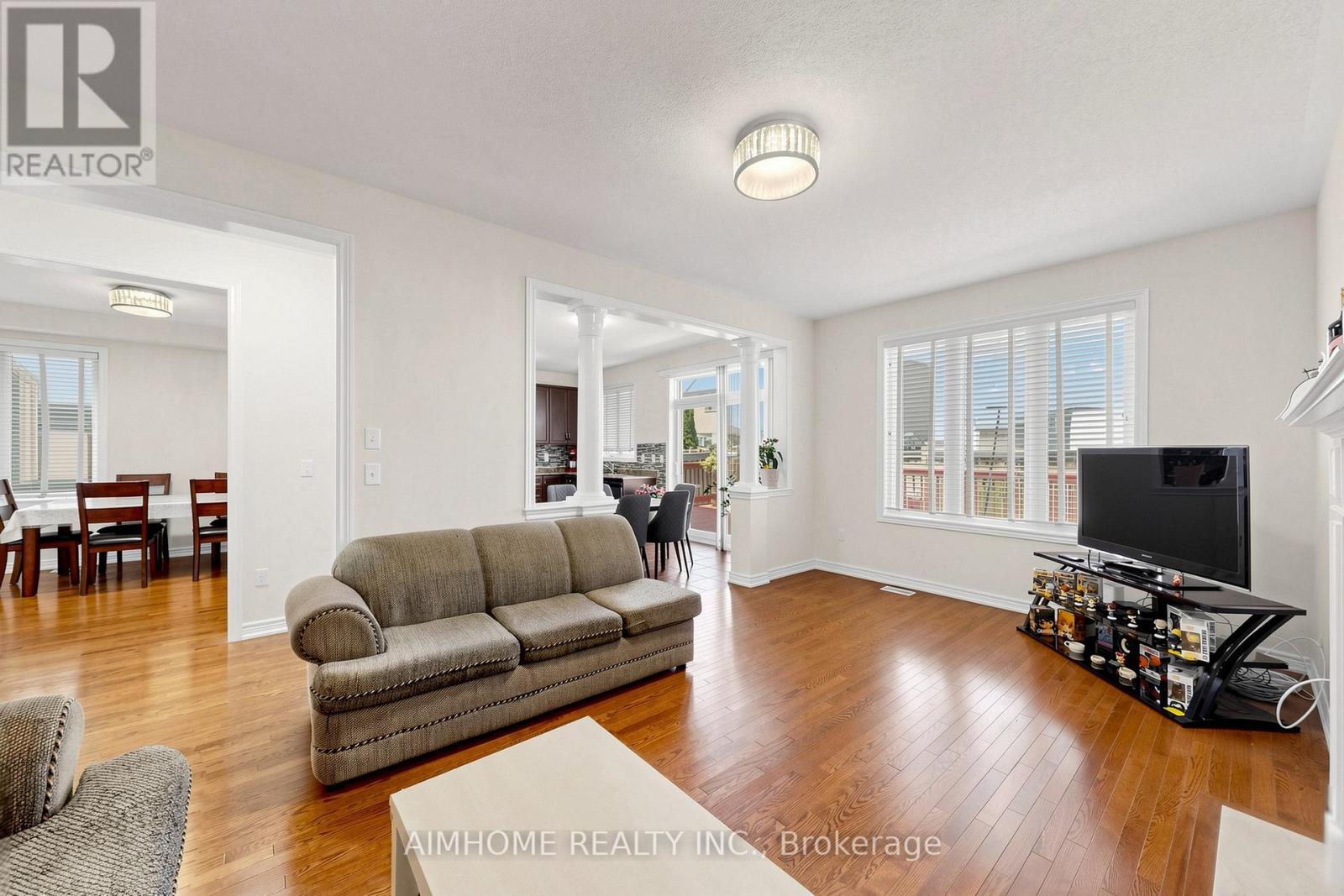6 VALERIAN STREET - 5