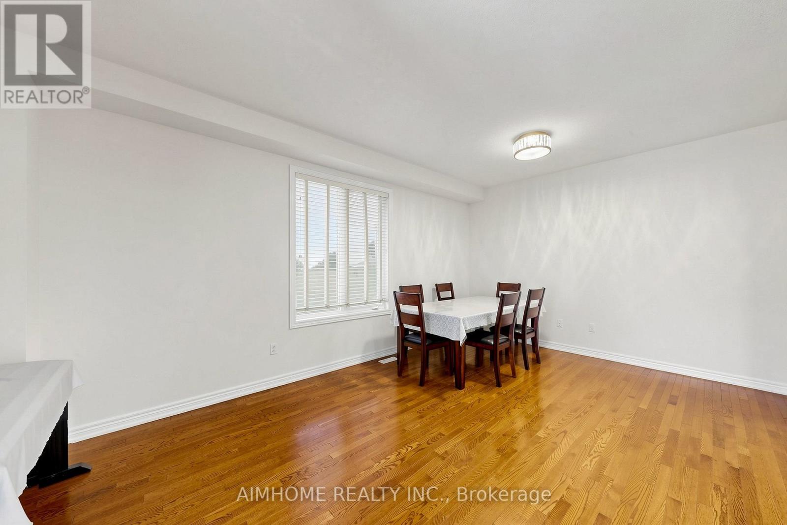 6 VALERIAN STREET - 6