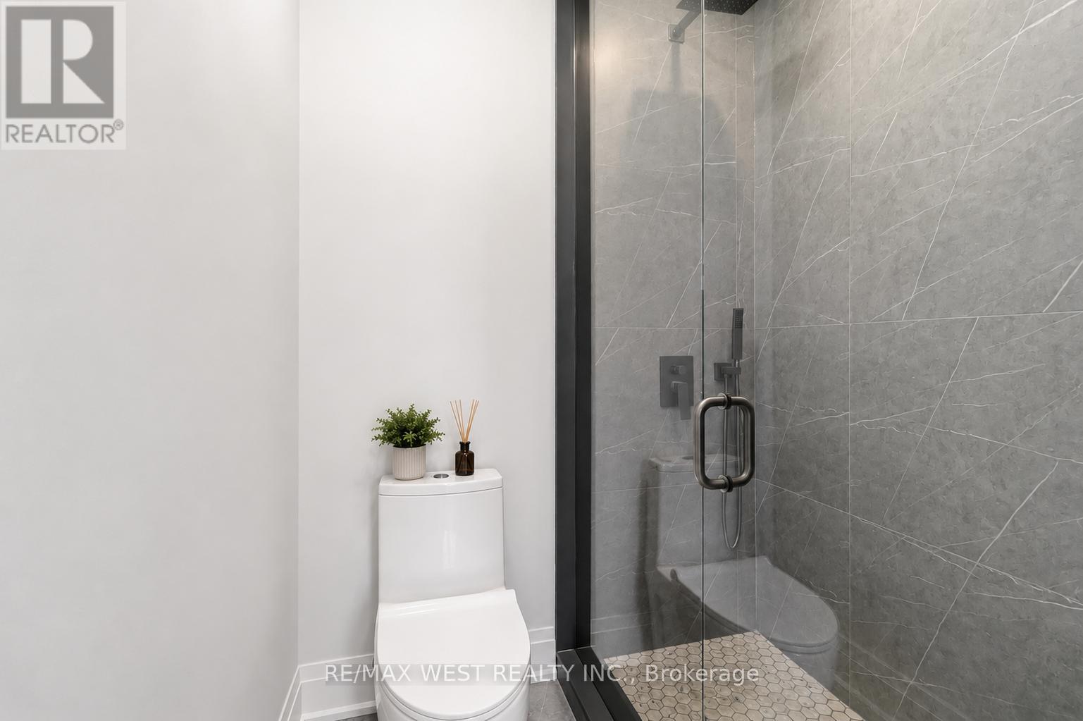 6425 OLD CHURCH ROAD - 21