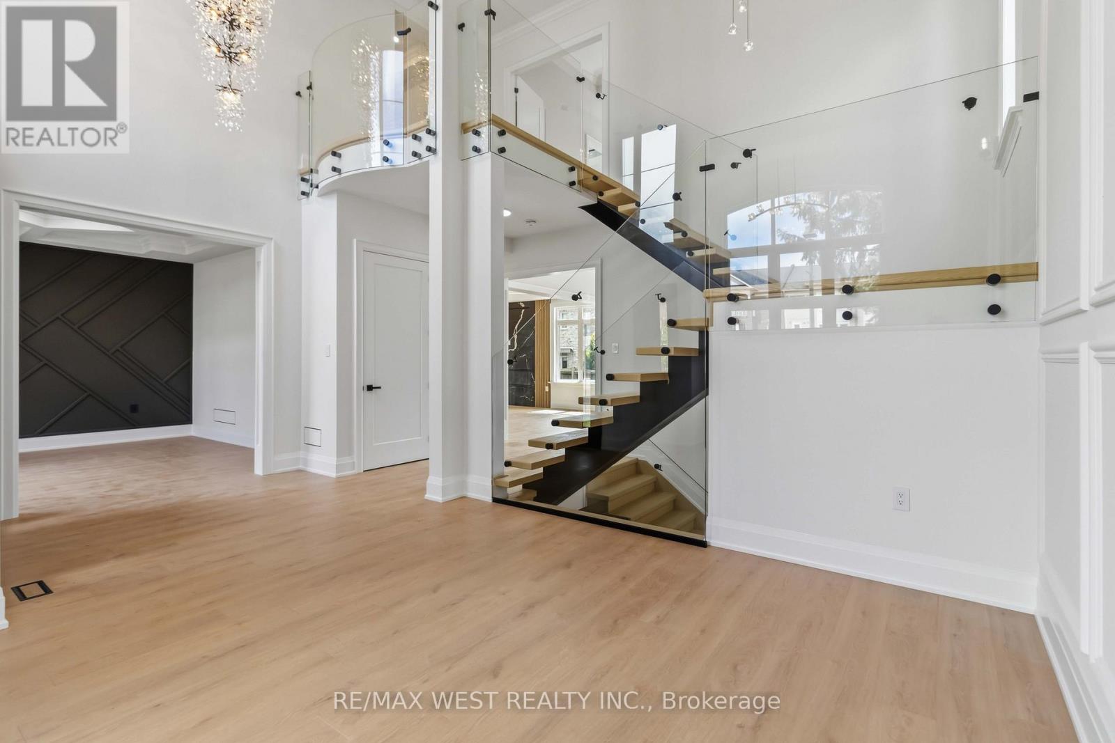 6425 OLD CHURCH ROAD - 32