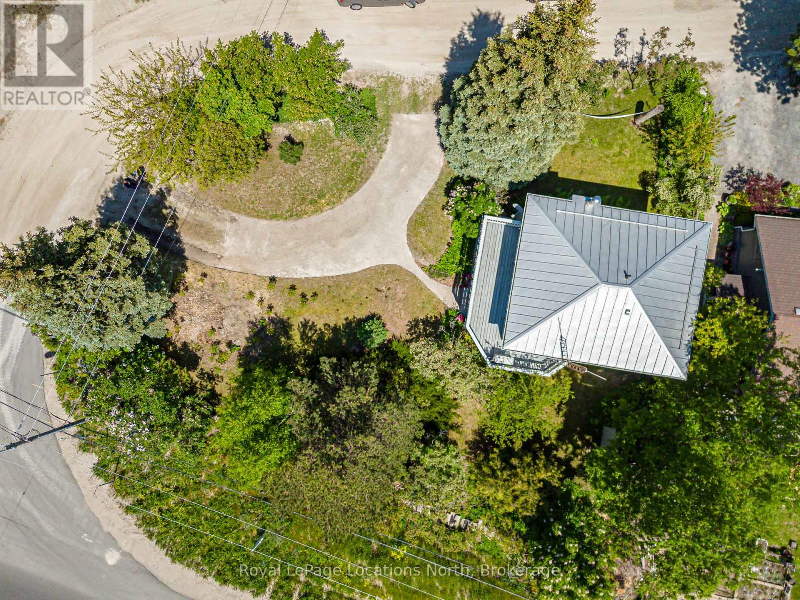 102 FRASER CRESCENT - 11