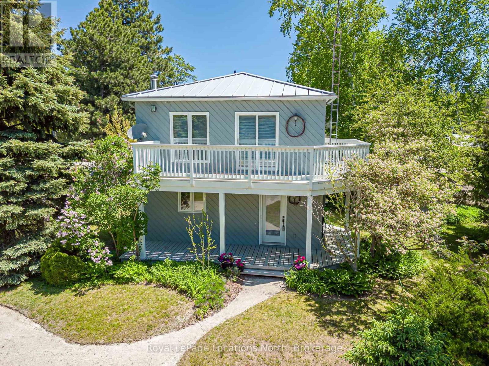 102 FRASER CRESCENT - 36