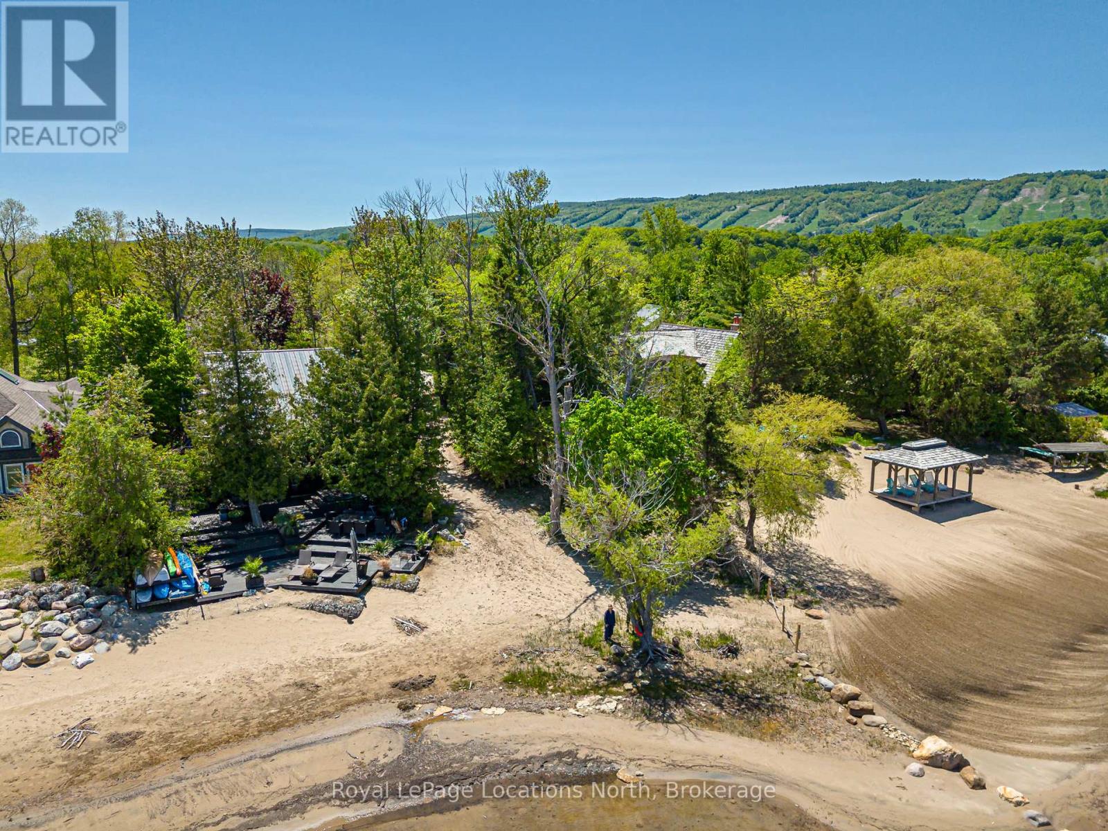 102 FRASER CRESCENT - 41