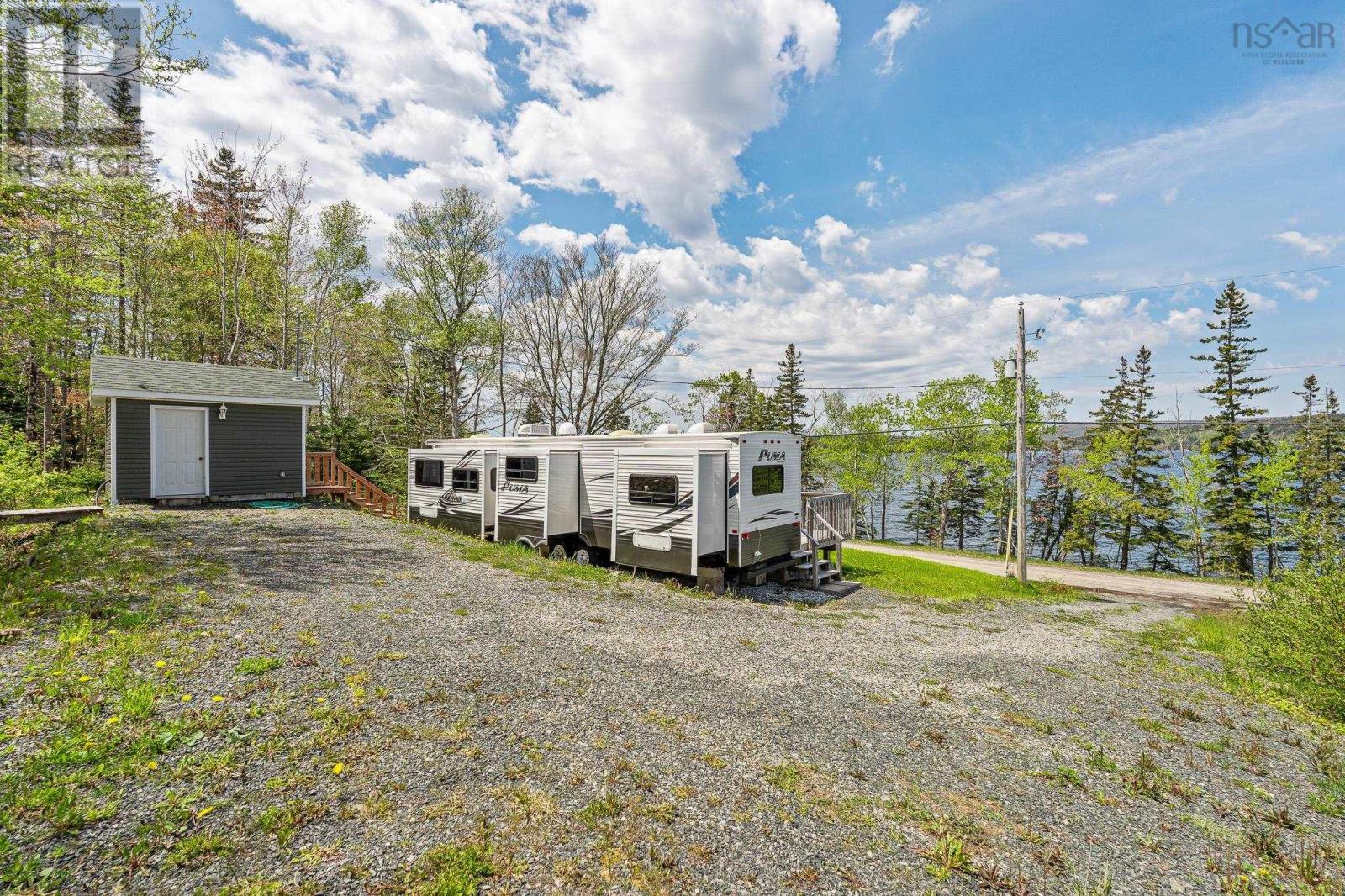 9286 Kempt Head Road - 25
