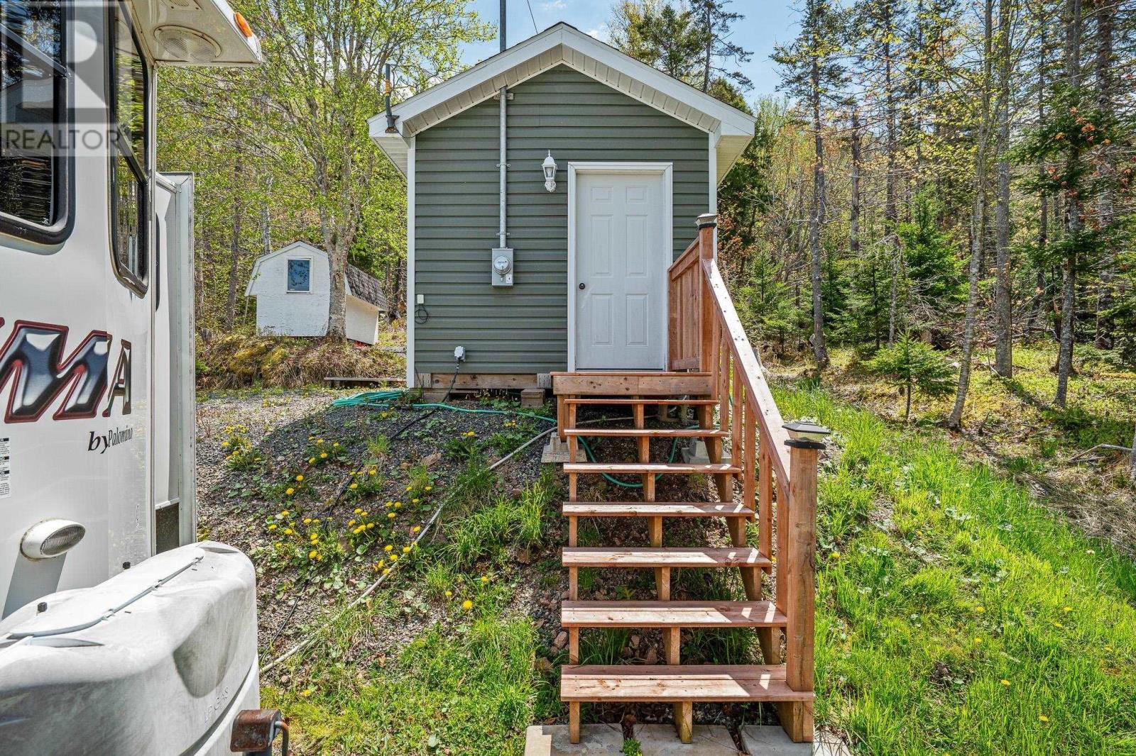 9286 Kempt Head Road - 28