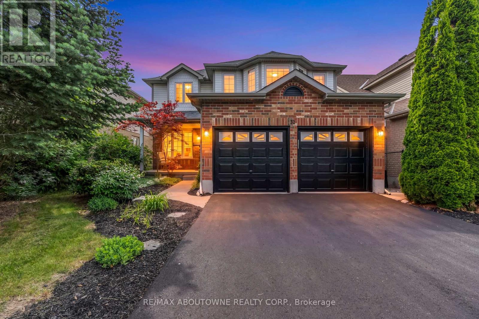 32 JENSON BOULEVARD - 1