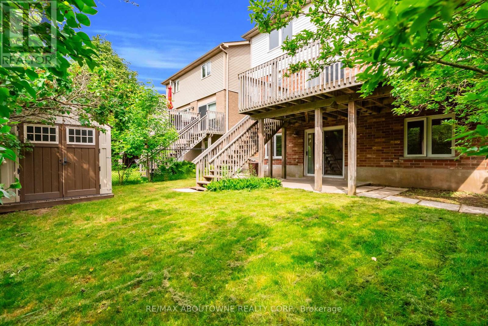 32 JENSON BOULEVARD - 40