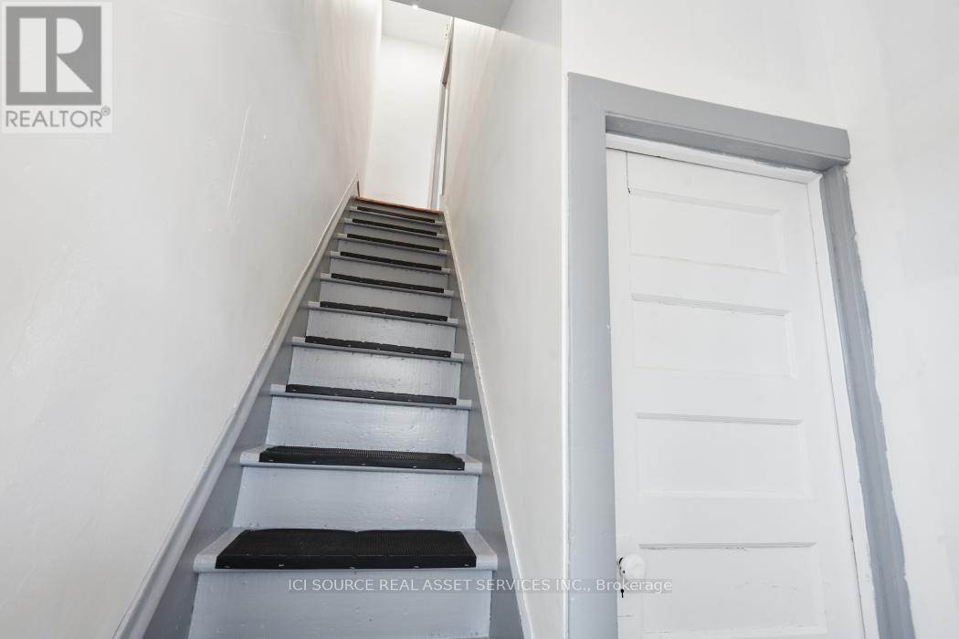 3 Bed, 1 Bath Multi-Family for Rent in Ottawa – 113 FAIRMONT AVENUE, Ottawa – MLS# X13429980 - Image 25