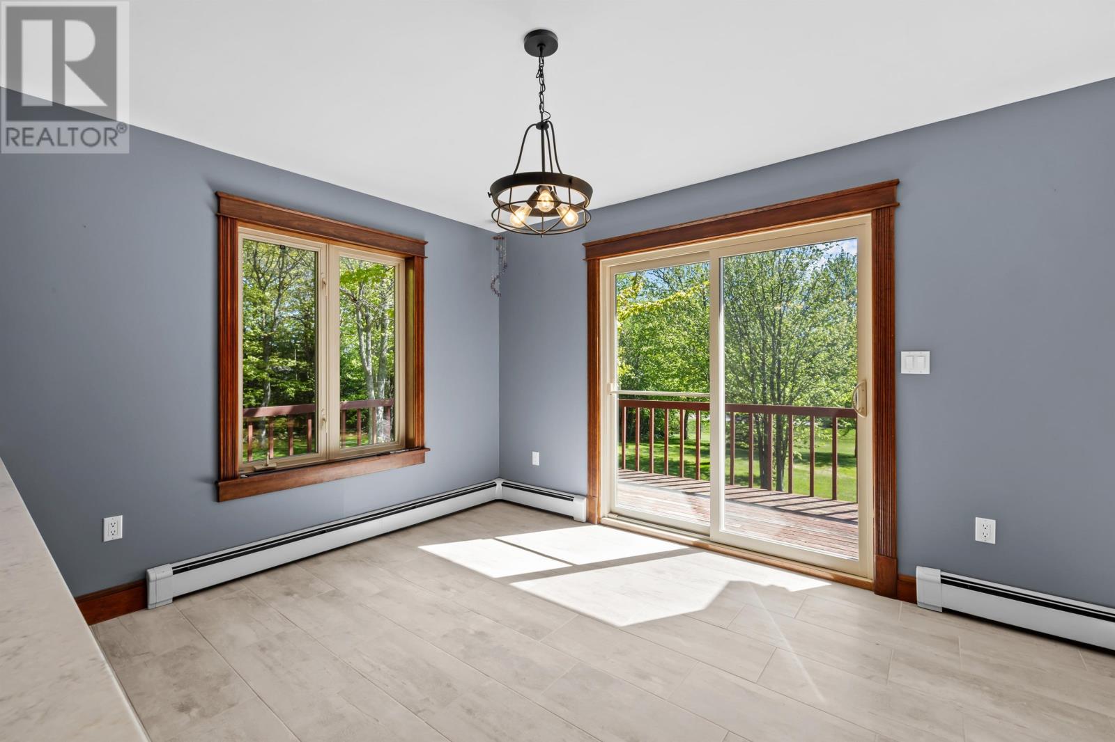 2574 NEW GLASGOW Road - 17