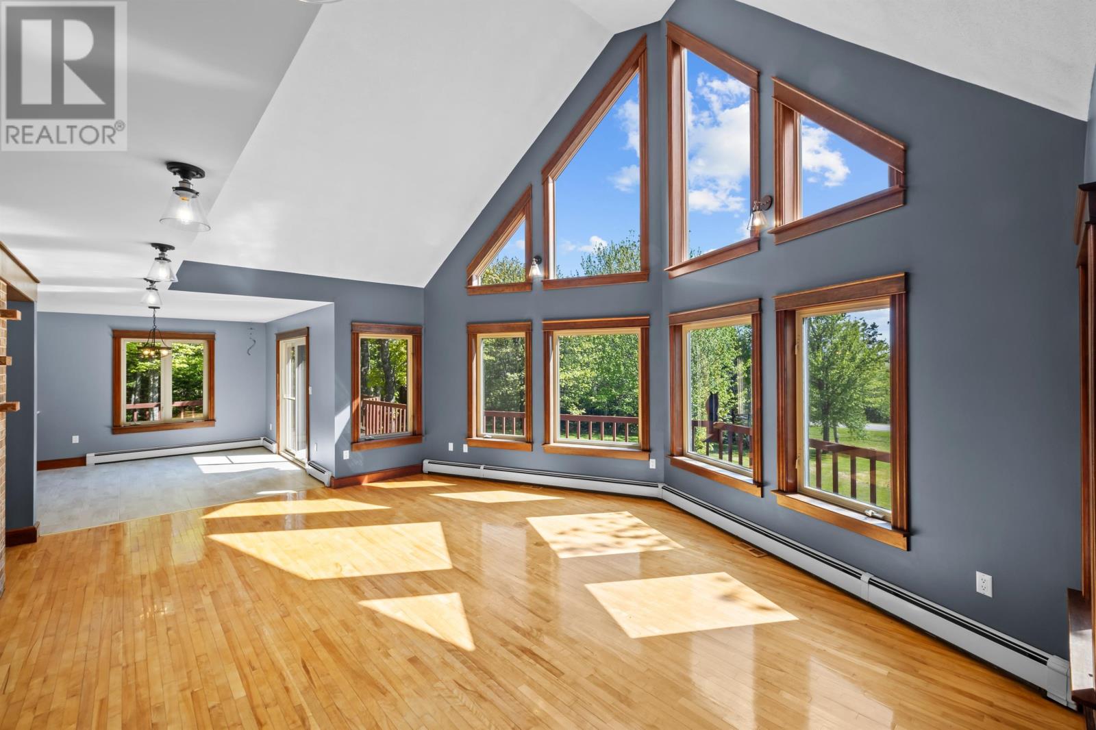 2574 NEW GLASGOW Road - 18