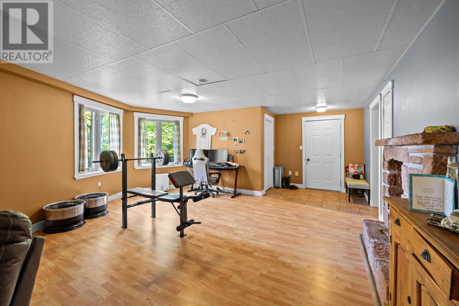 2574 NEW GLASGOW Road - 33