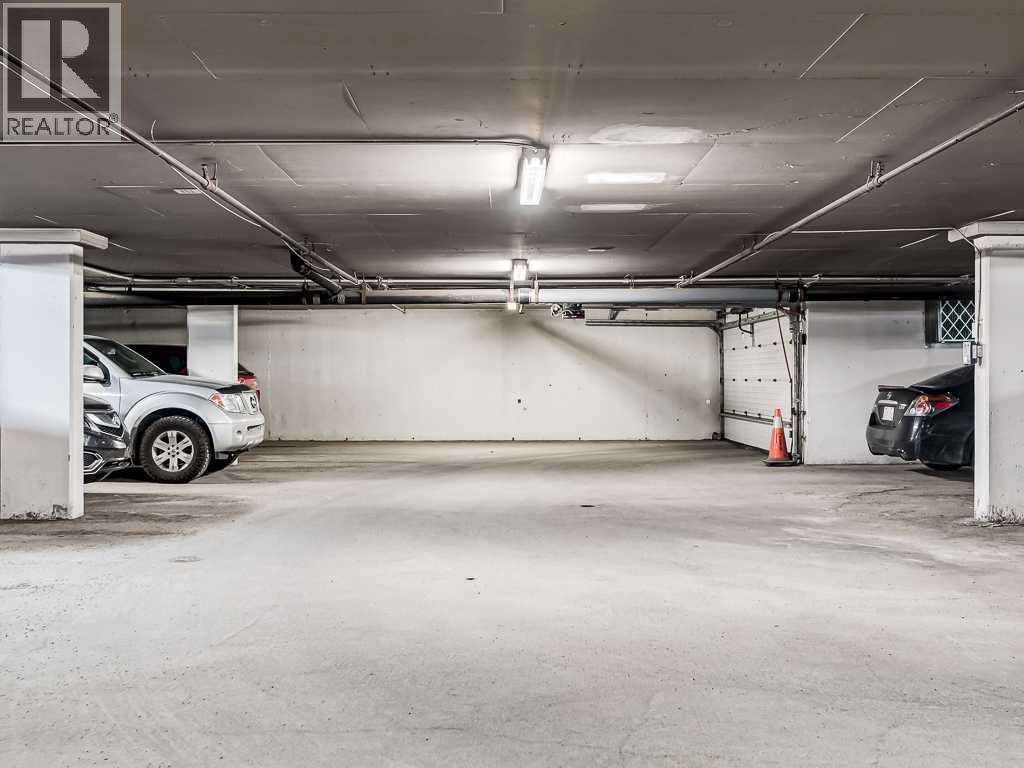 #402 626 15 Avenue SW - 32