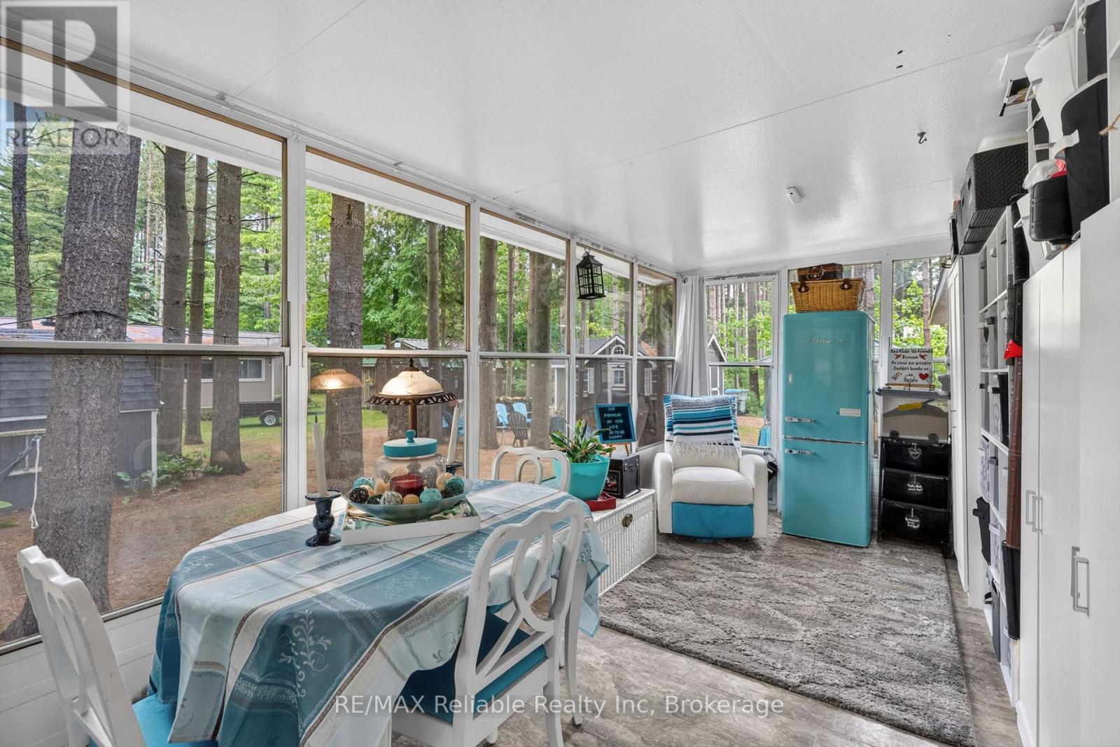 401 SUGAR MAPLE DRIVE - 29
