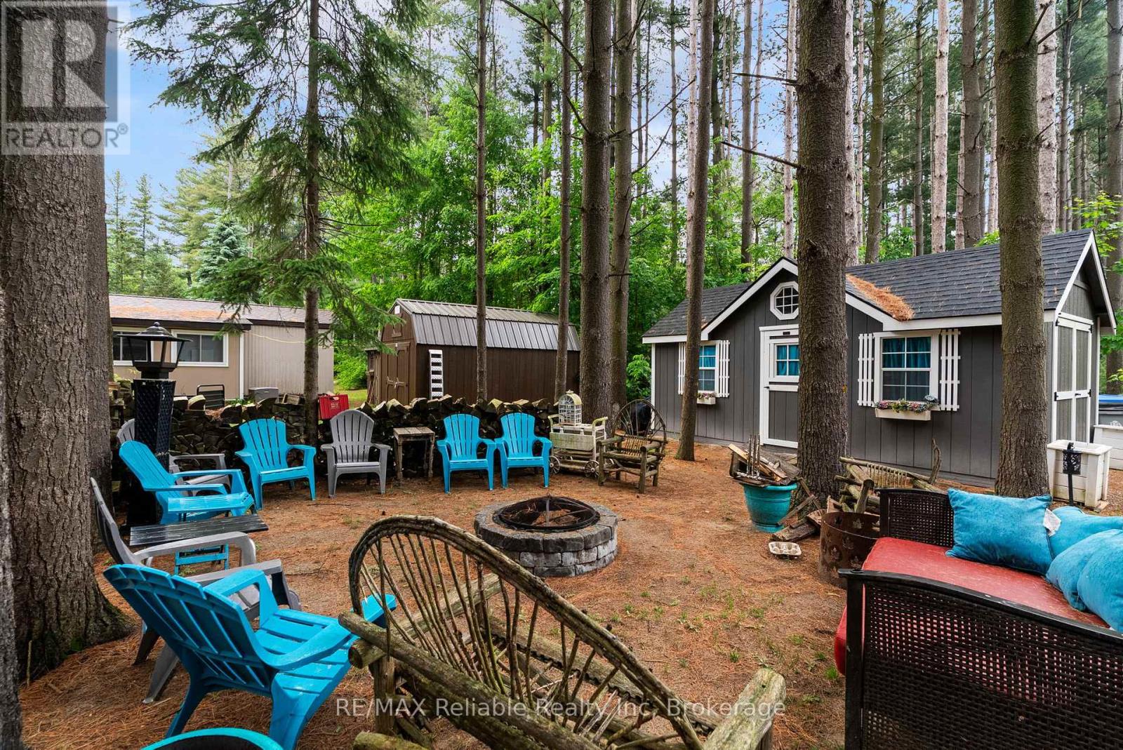 401 SUGAR MAPLE DRIVE - 35