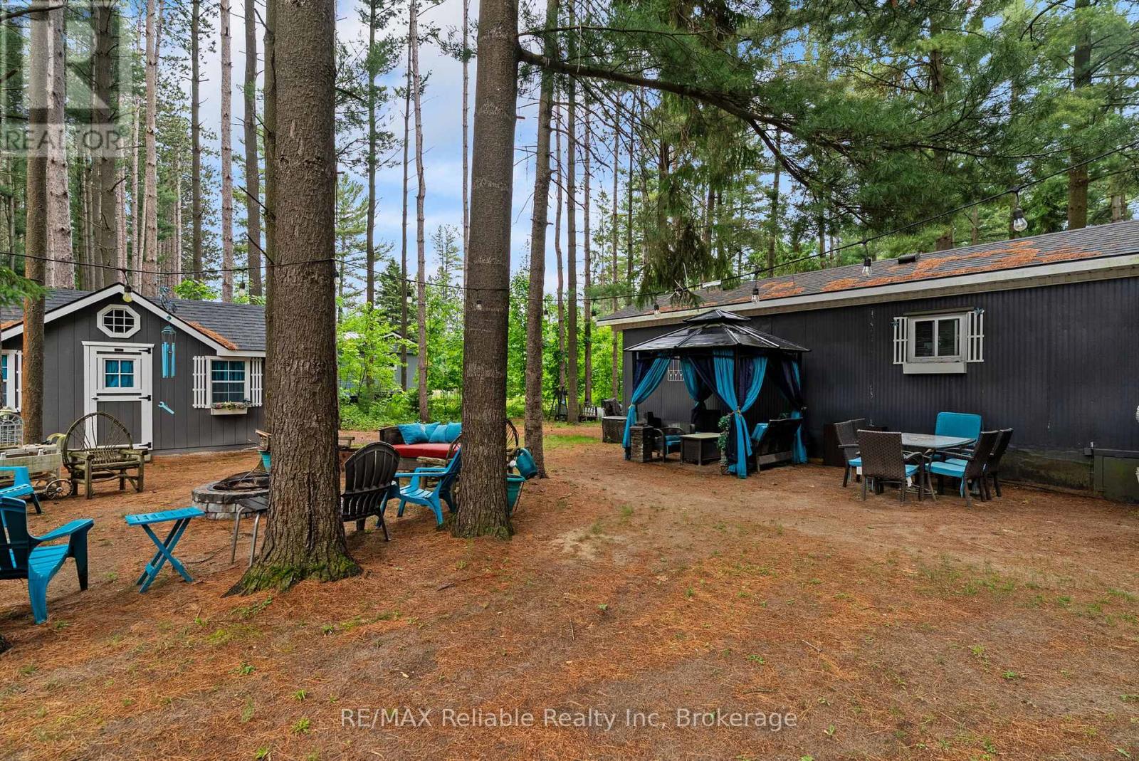 401 SUGAR MAPLE DRIVE - 38
