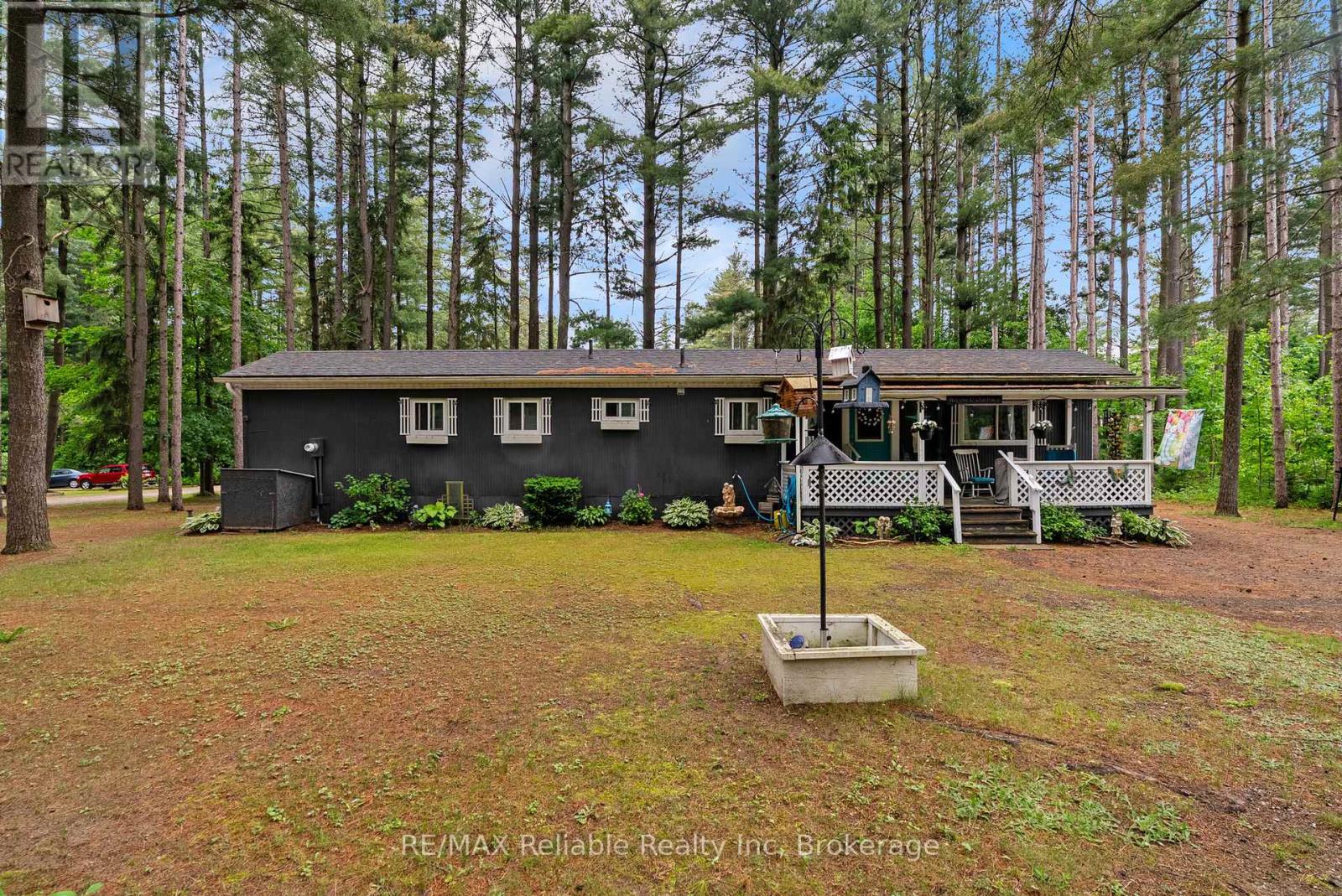 401 SUGAR MAPLE DRIVE - 5