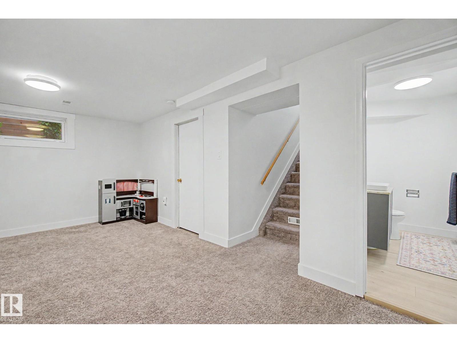 15771 106A AV NW — photo 25
