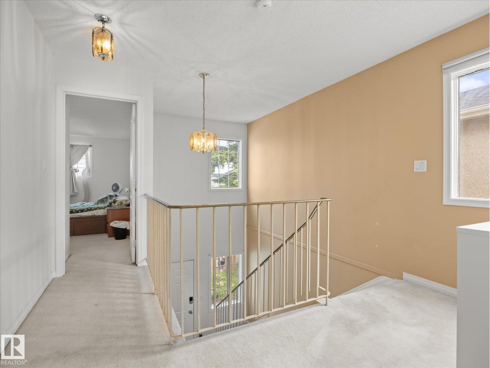 10805 20 AV NW — photo 14