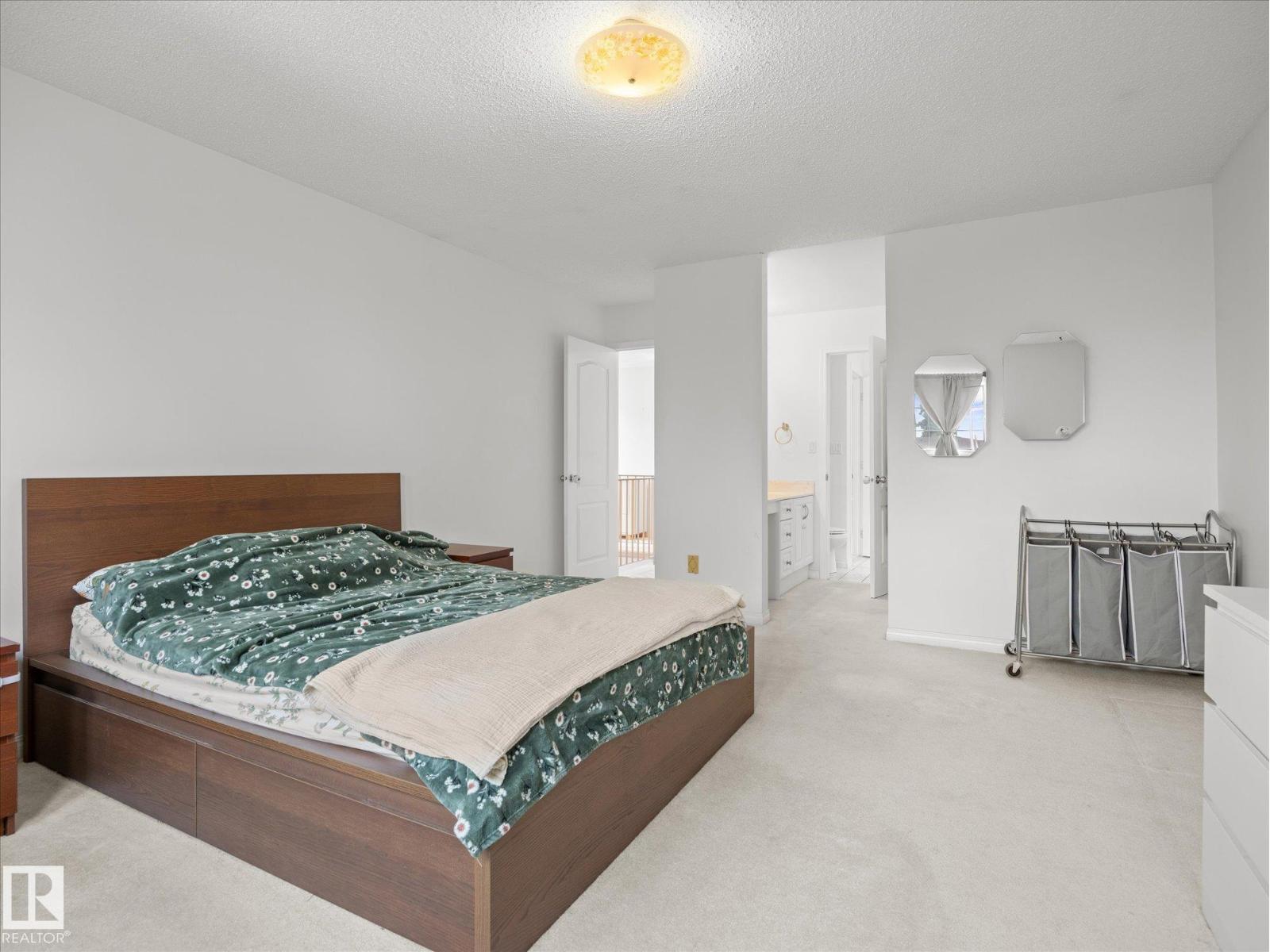 10805 20 AV NW — photo 16