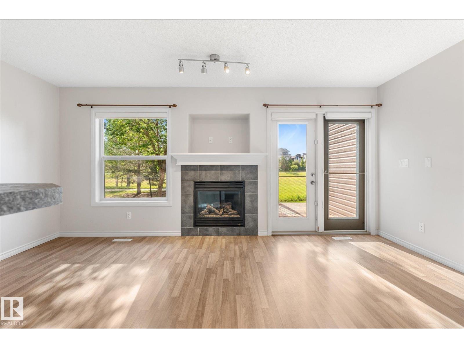 #67 15 WOODSMERE — photo 11