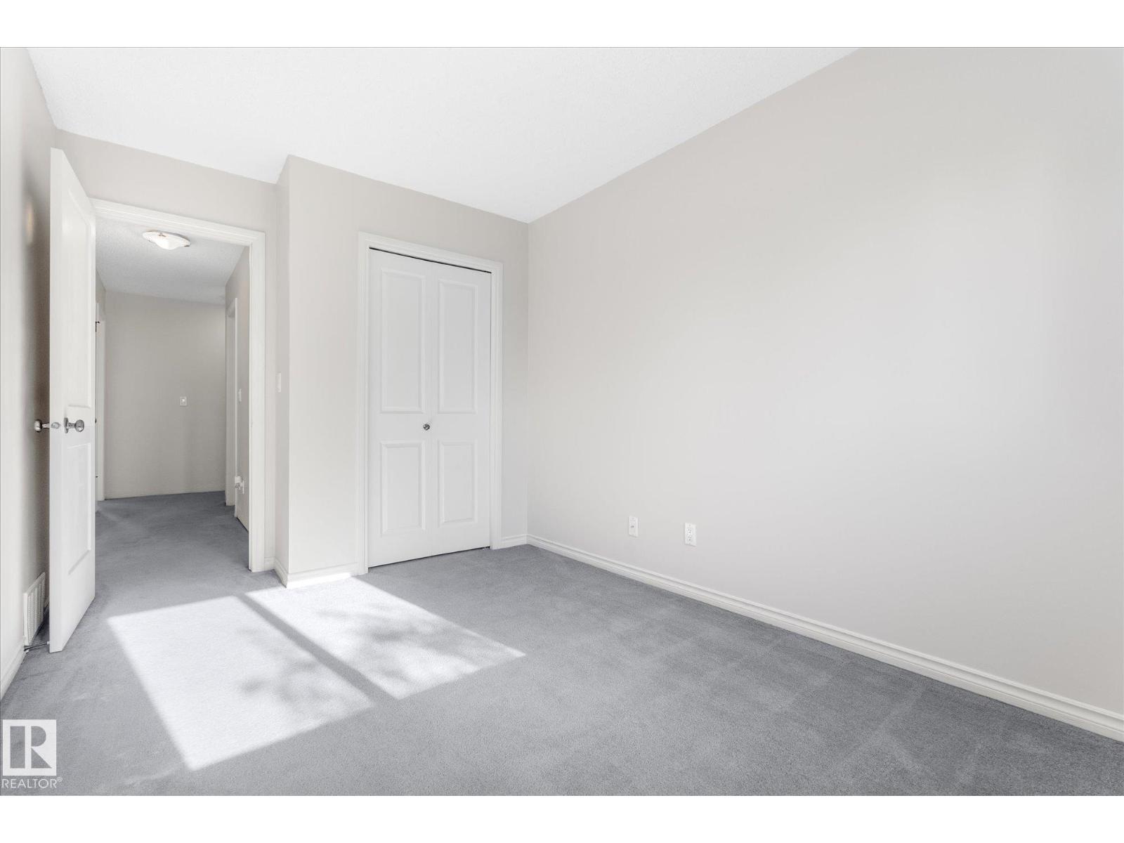 #67 15 WOODSMERE — photo 22