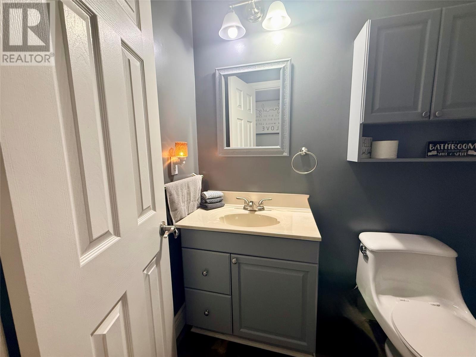 4 Noels Place - 25