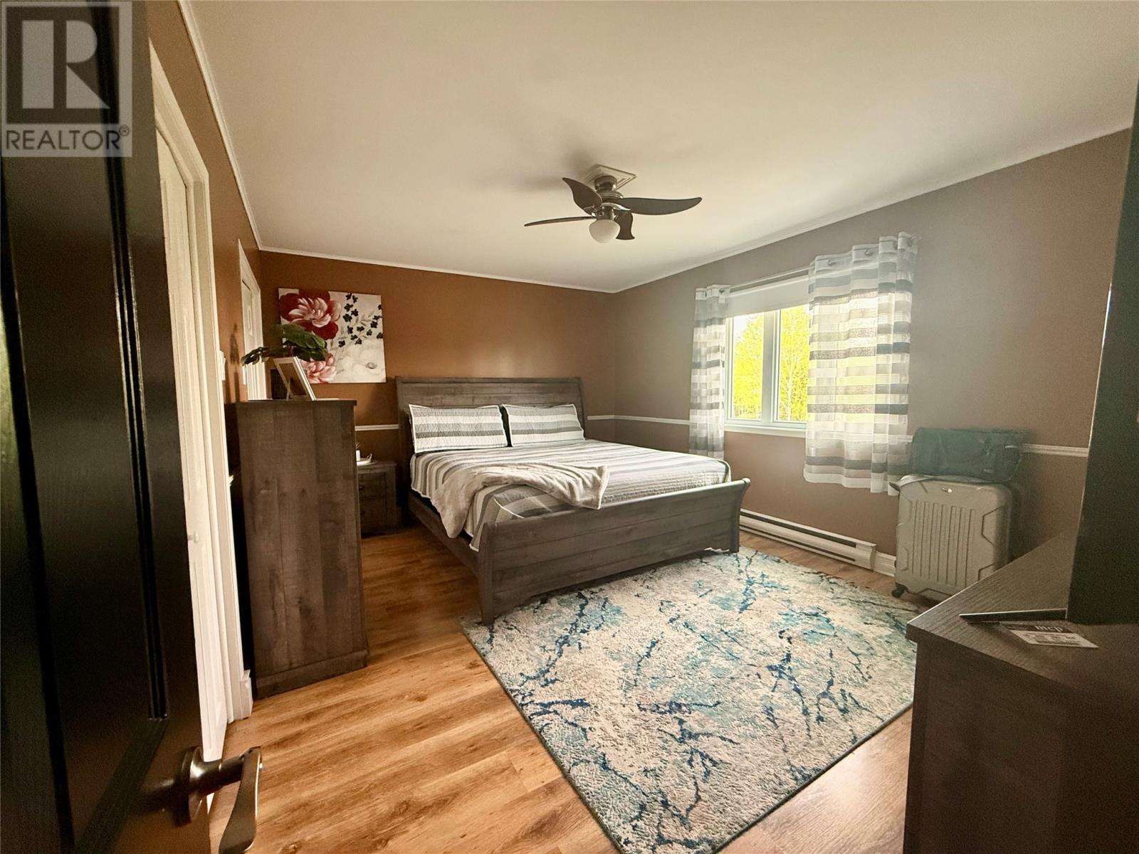 4 Noels Place - 36