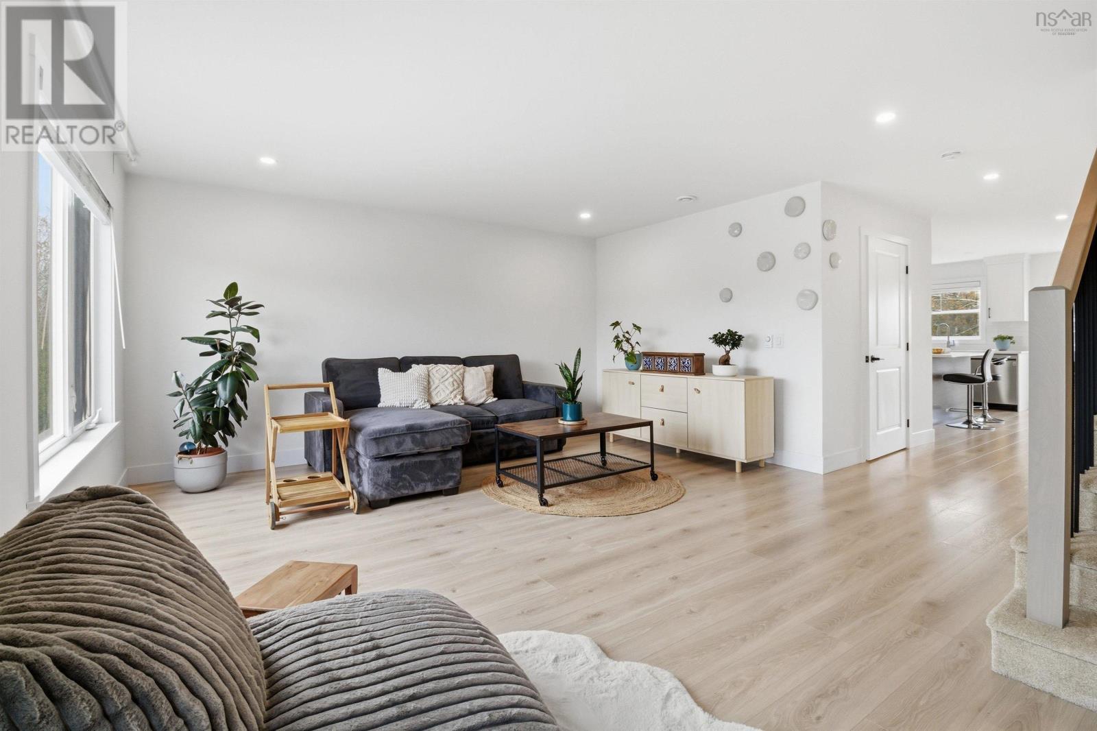 134 Tyler Street - 12