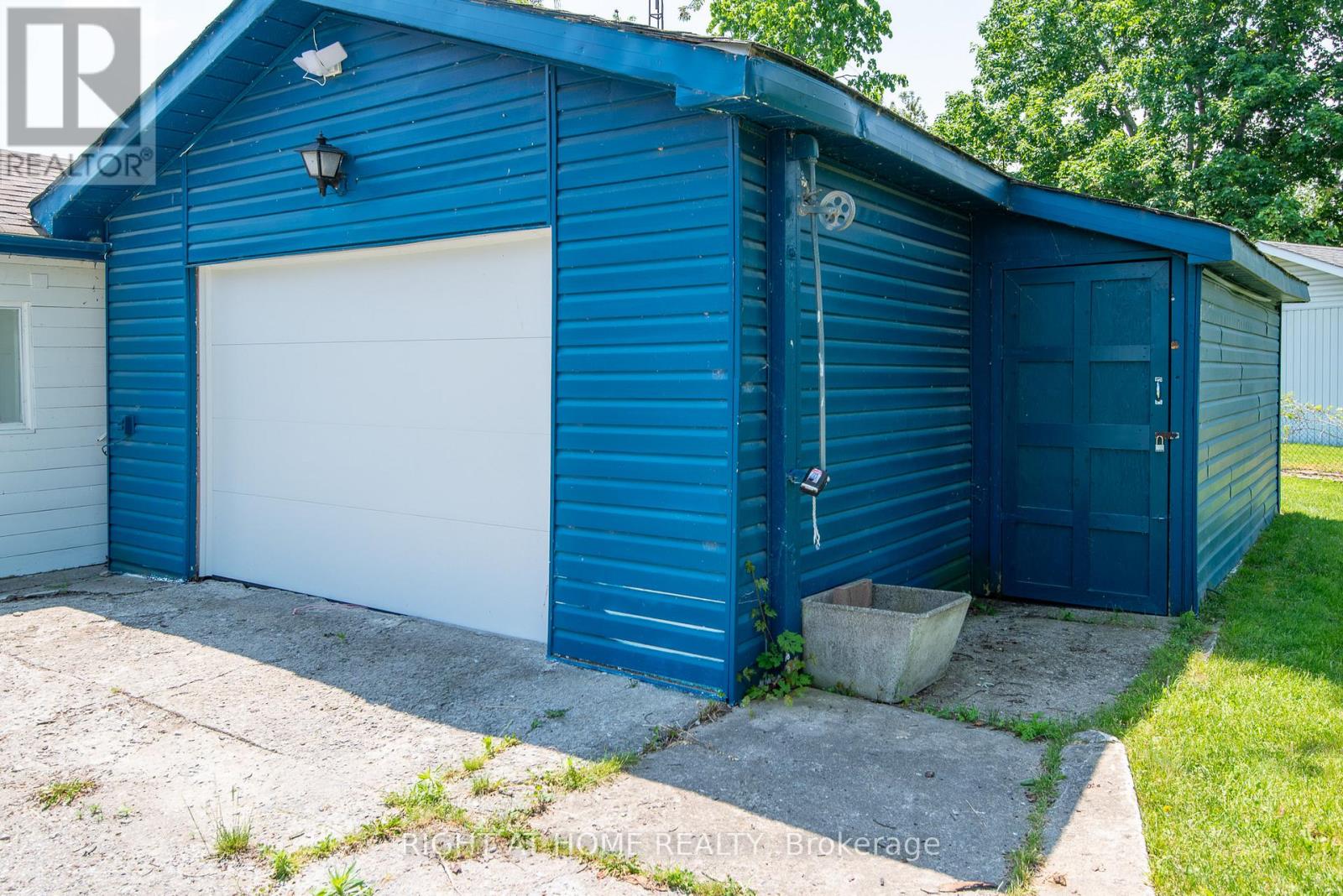 203 MCGUIRE BEACH ROAD - 31