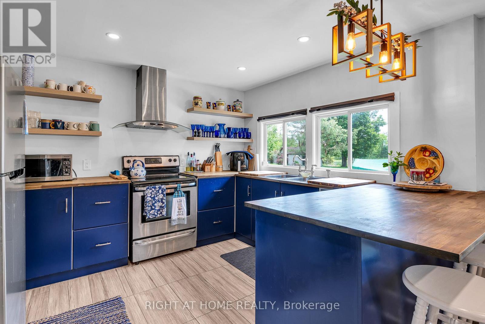 203 MCGUIRE BEACH ROAD - 9